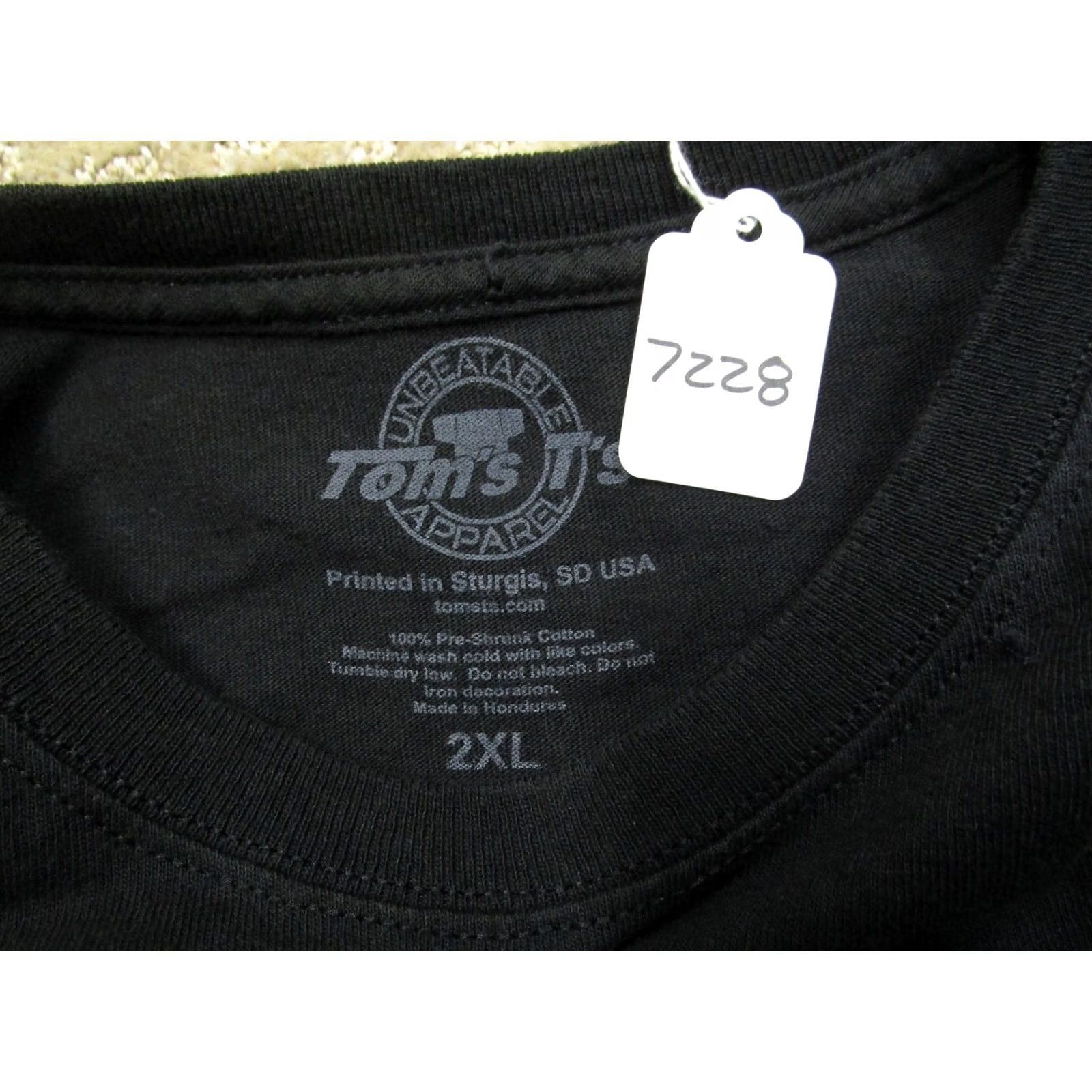 Vintage Sturgis Shirt Men XXL Black Short Sleeve Motorcycle Anniversary Rally Black Hill Tom's T's Shirt Mens 2XL Black Graphic Print Vintage? Size US XXL / EU 58 / 5 - 8 Thumbnail