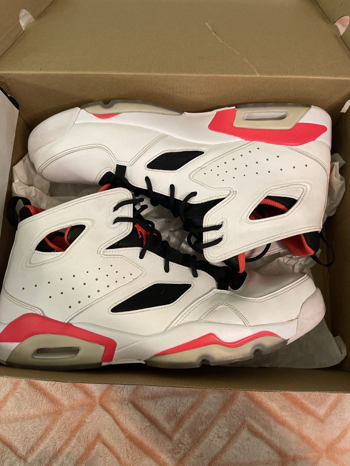 Jordan Brand × Nike AIR JORDAN FLIGHT CLUB 91 WHITE INFRARED Size US 13 / EU 46 - 2 Thumbnail