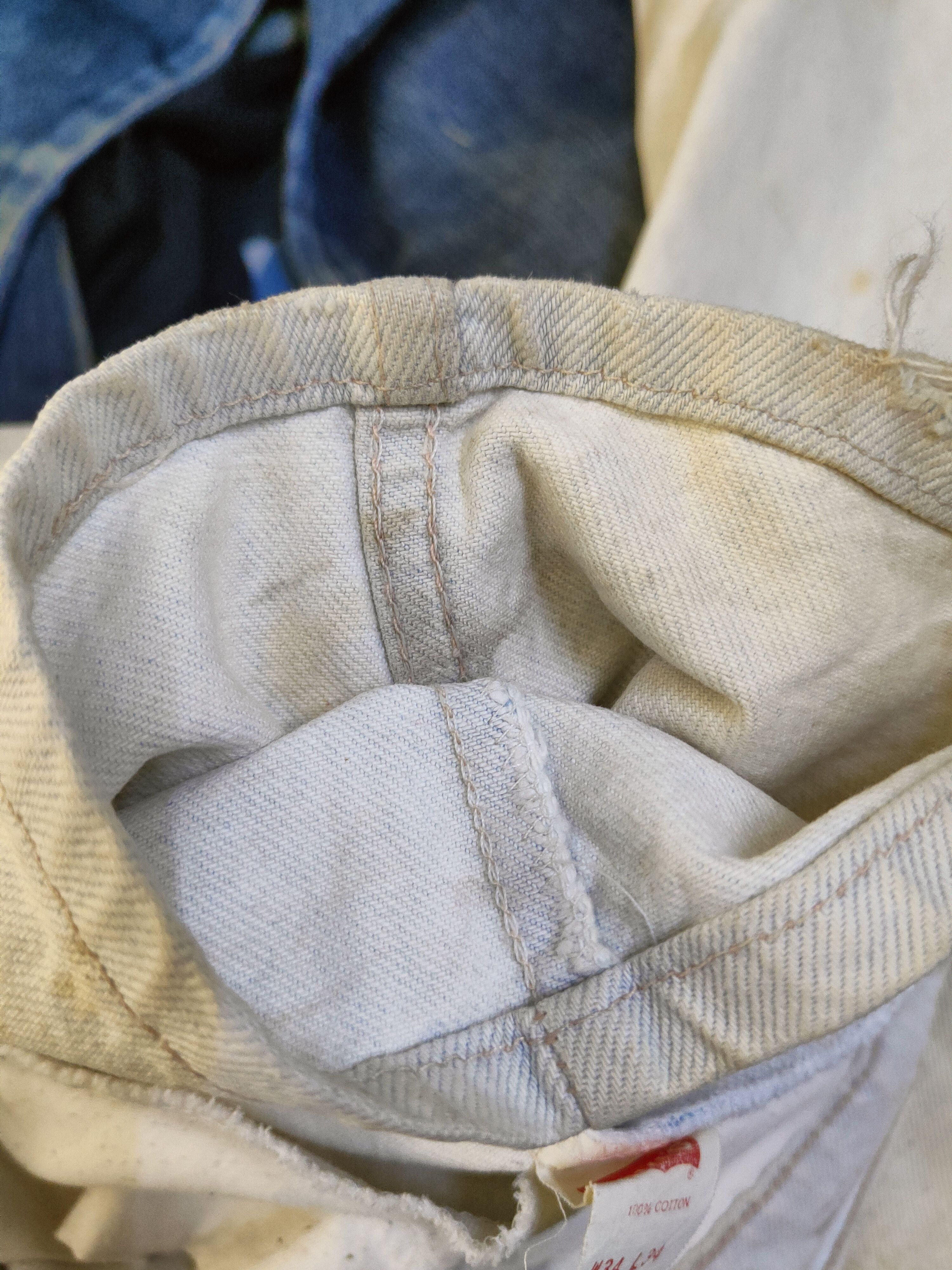 Levi's DL Levi's orange tab White Distressed Ripped Jeans #46-820 Size US 33 - 13 Thumbnail