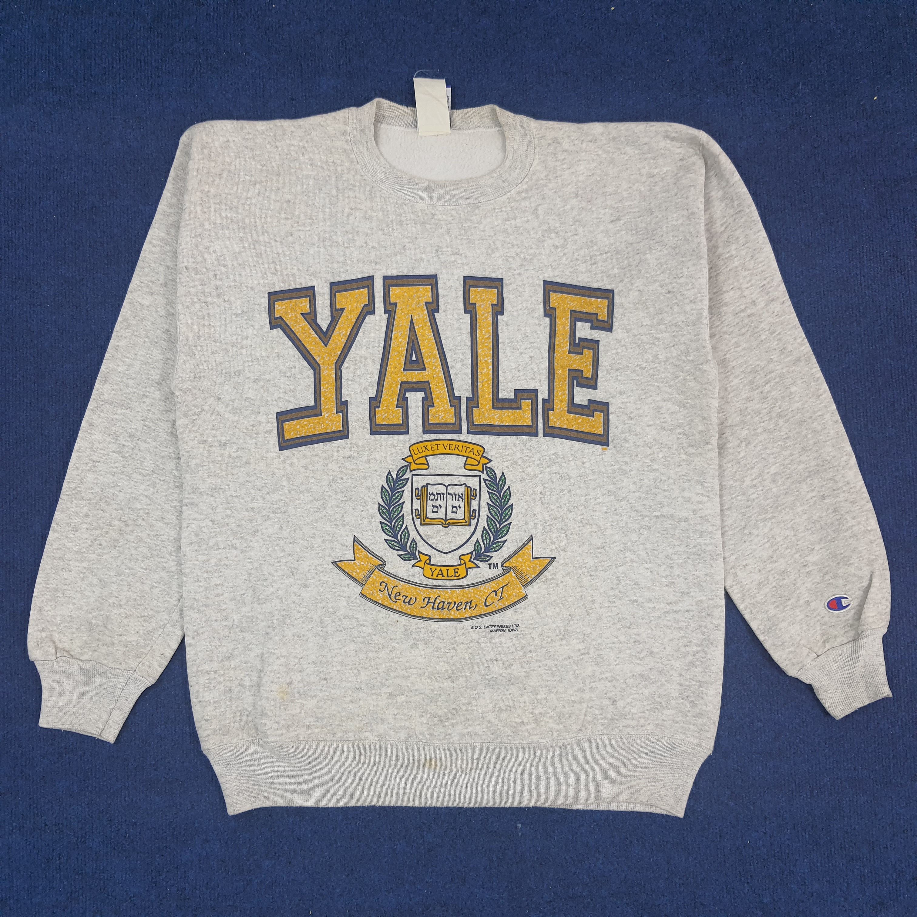 Vintage YALE Luxet Veritas New Haven Connecticut Sweatshirt
