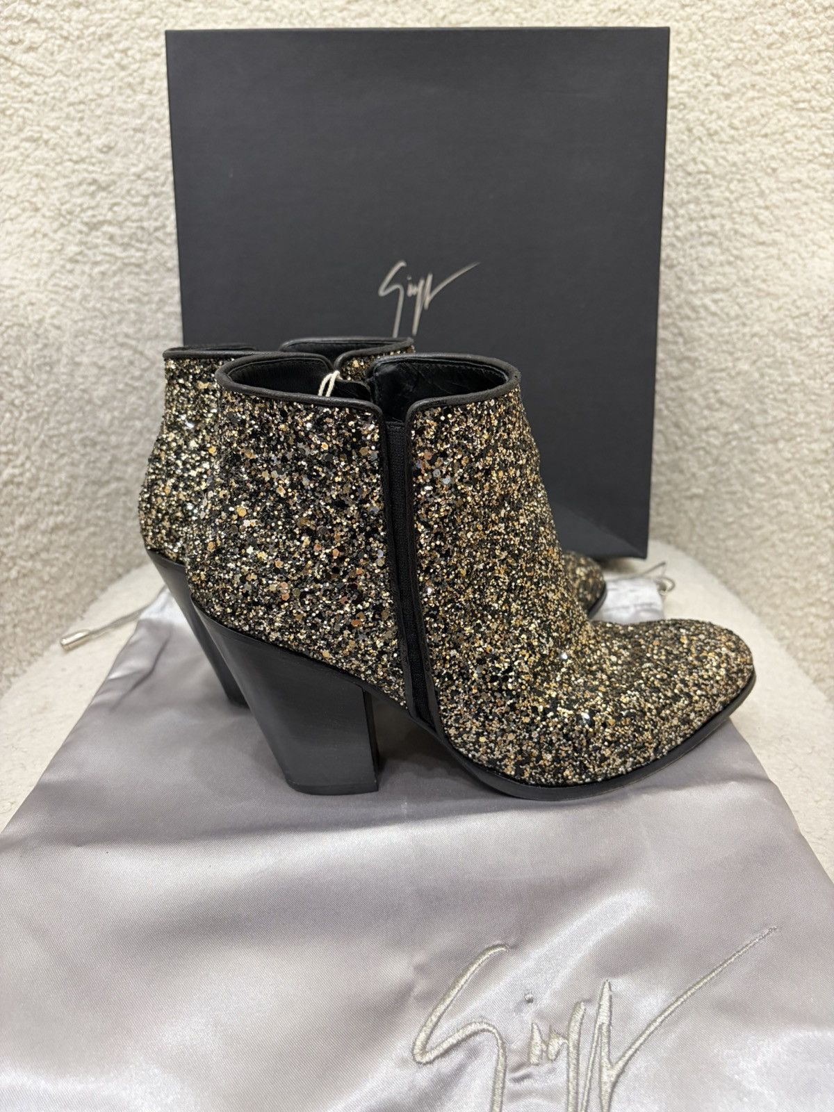 Giuseppe Zanotti Giuseppe Zanotti Women’s Ankle Boots Size US 7 / IT 37 - 4 Thumbnail