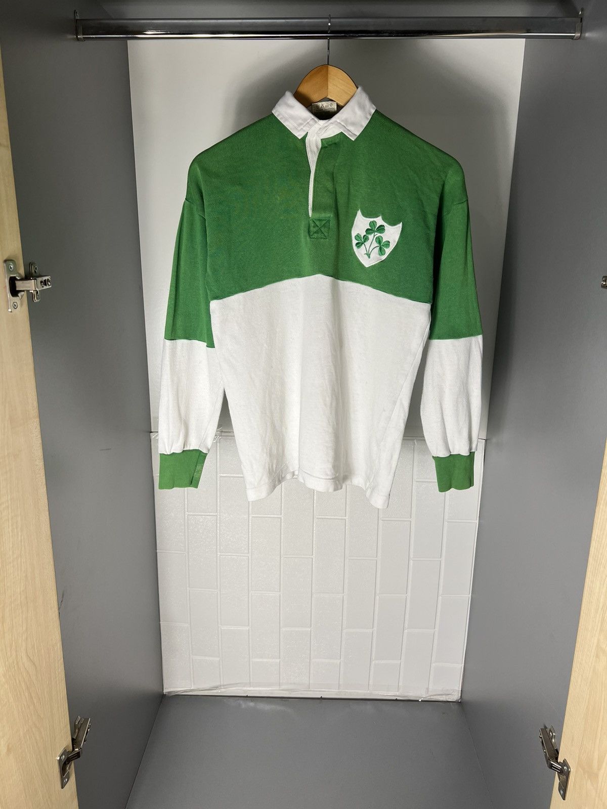 Canterbury of New Zealand VINTAGE PAVILION IRELAND RUGBY RETRO JERSEY BLOKE Y2K 90s Size US S / EU 44-46 / 1 - 1 Thumbnail