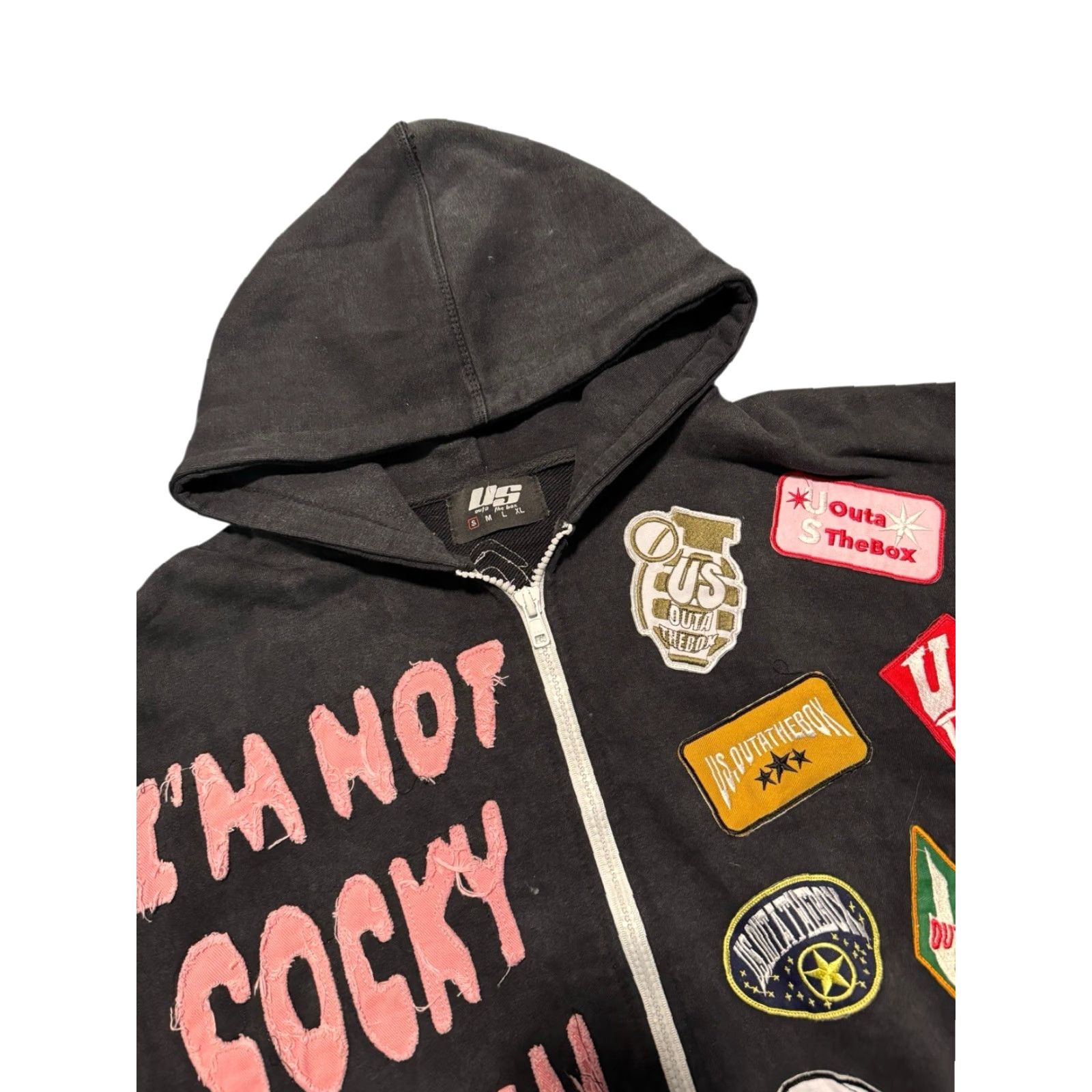 Vintage US Outa The Box I'm Fly Men's Black Zip Up Hoodie Size Small Hoodie Men Small Black Vintage? No, not vintage. Size US S / EU 44-46 / 1 - 6 Thumbnail