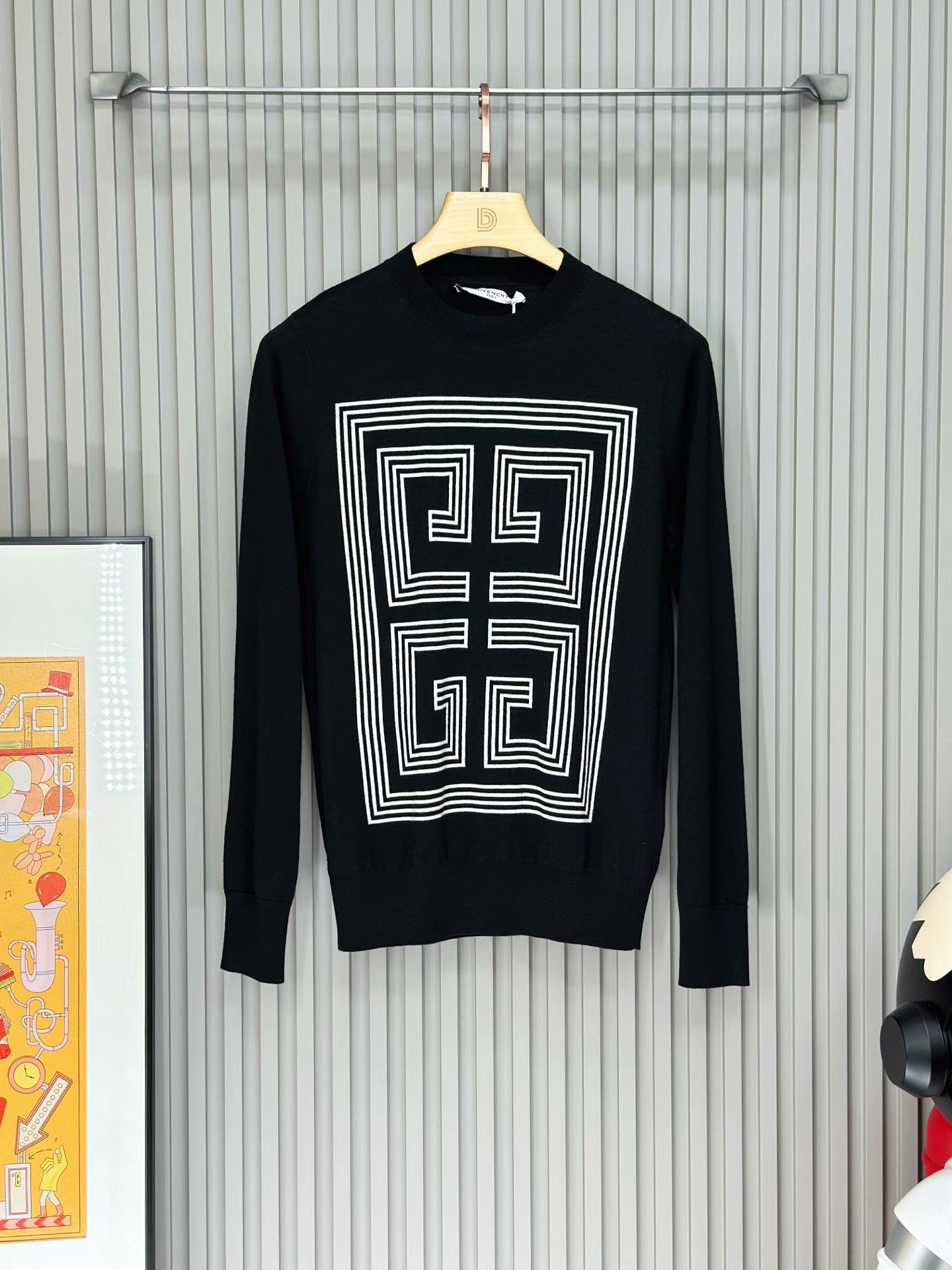 Givenchy Givenchy Black Casual Round Neck Wool Sweater Size M / US 6-8 / IT 42-44 - 1 Thumbnail