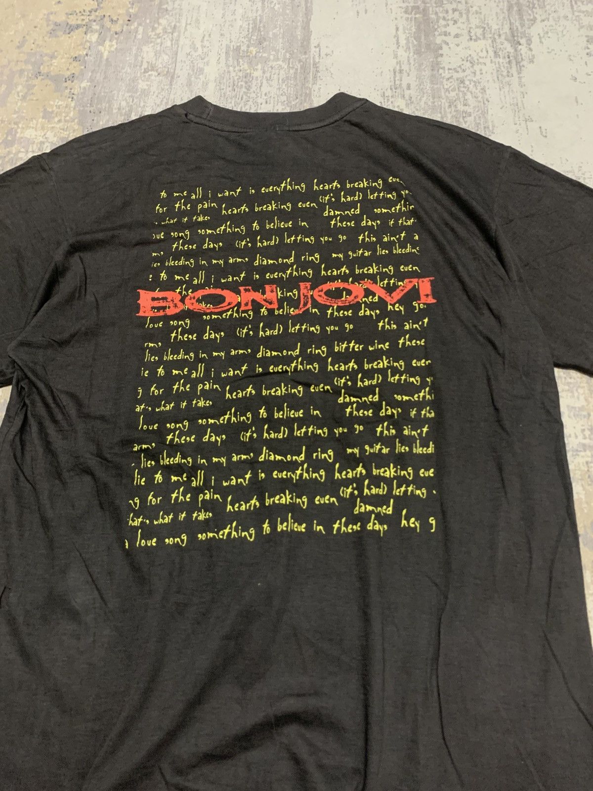 Band Tees Vintage 90s Bon Jovi Japan Tour 1996 Band Tees Size US M / EU 48-50 / 2 - 5 Thumbnail