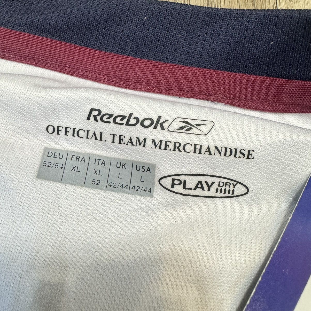 Reebok West ham 05/06 L/S away shirt #8 Sheringham (bnwt) Size US L / EU 52-54 / 3 - 9 Thumbnail
