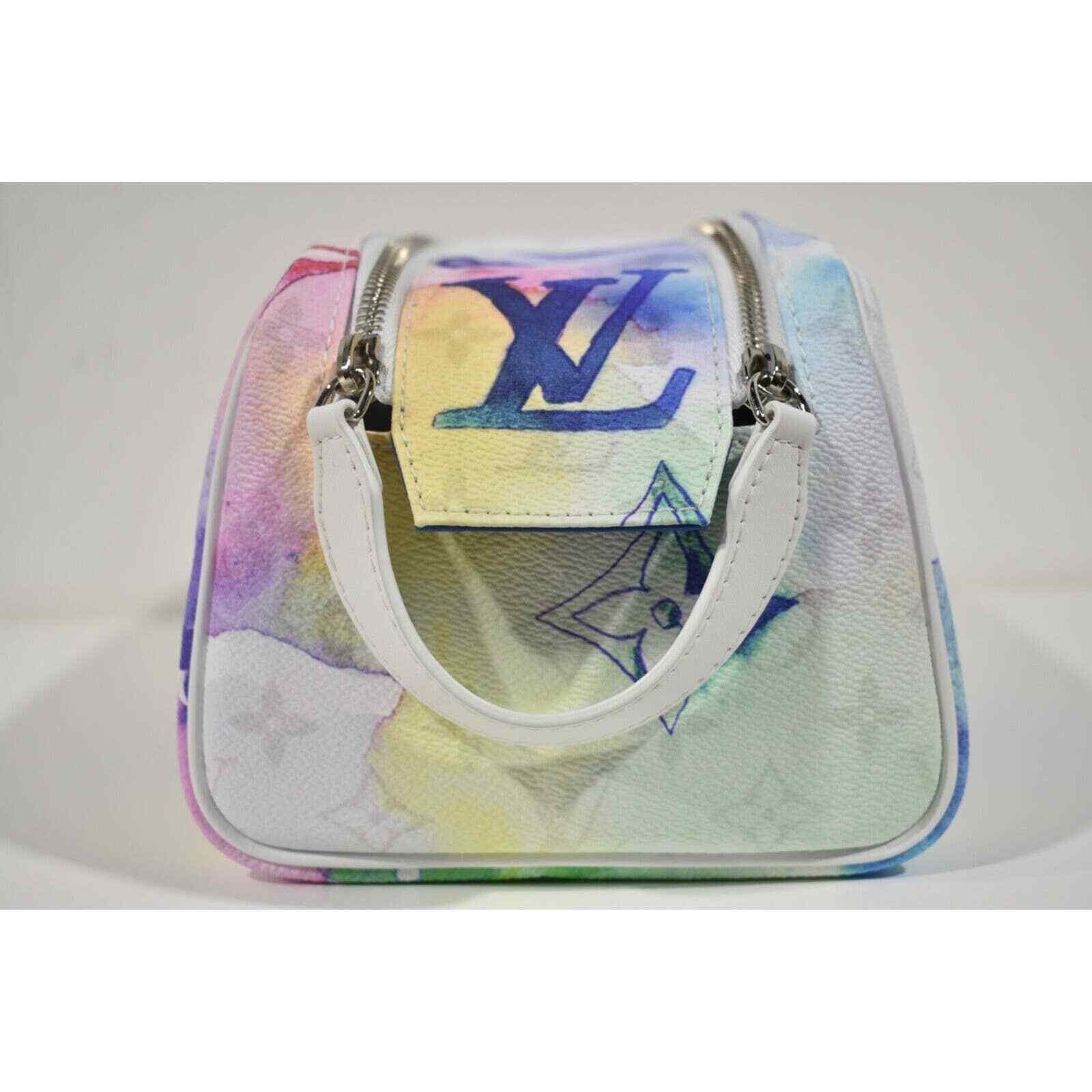 Louis Vuitton Louis Vuitton Weekend Travel Toiletry Pouch Bag Size ONE SIZE - 4 Thumbnail