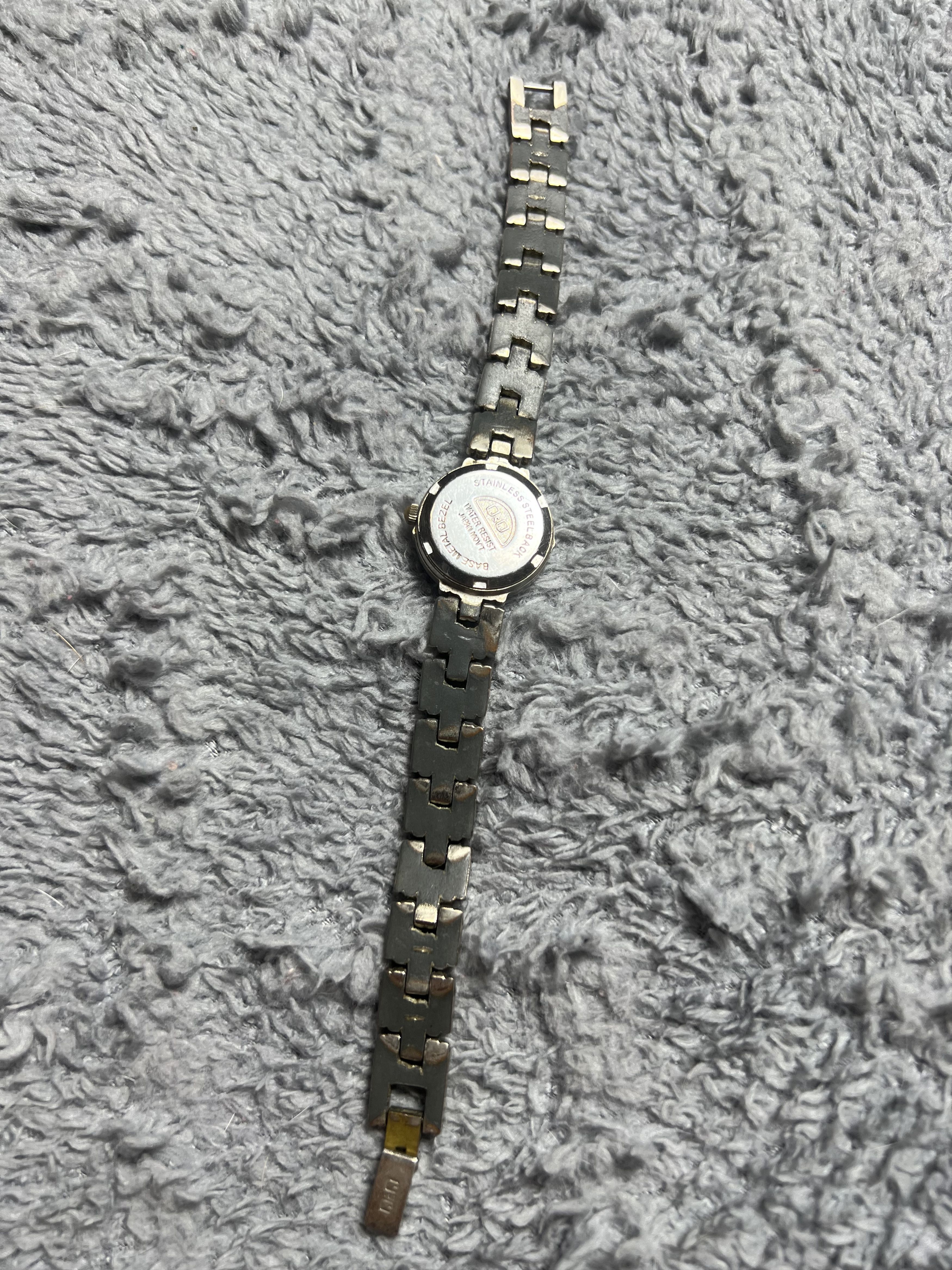 Japanese Brand Futuristic Minimalistic Q&Q Japanese Style Bracelet Watch Size ONE SIZE - 6 Thumbnail