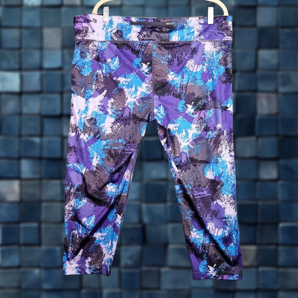 Nike Nike Dri-FIT Women's Plus Size 2X Cropped Leggings Purple Blue Patterned Gym Leggings Size 40" / US 18 - 1 Thumbnail