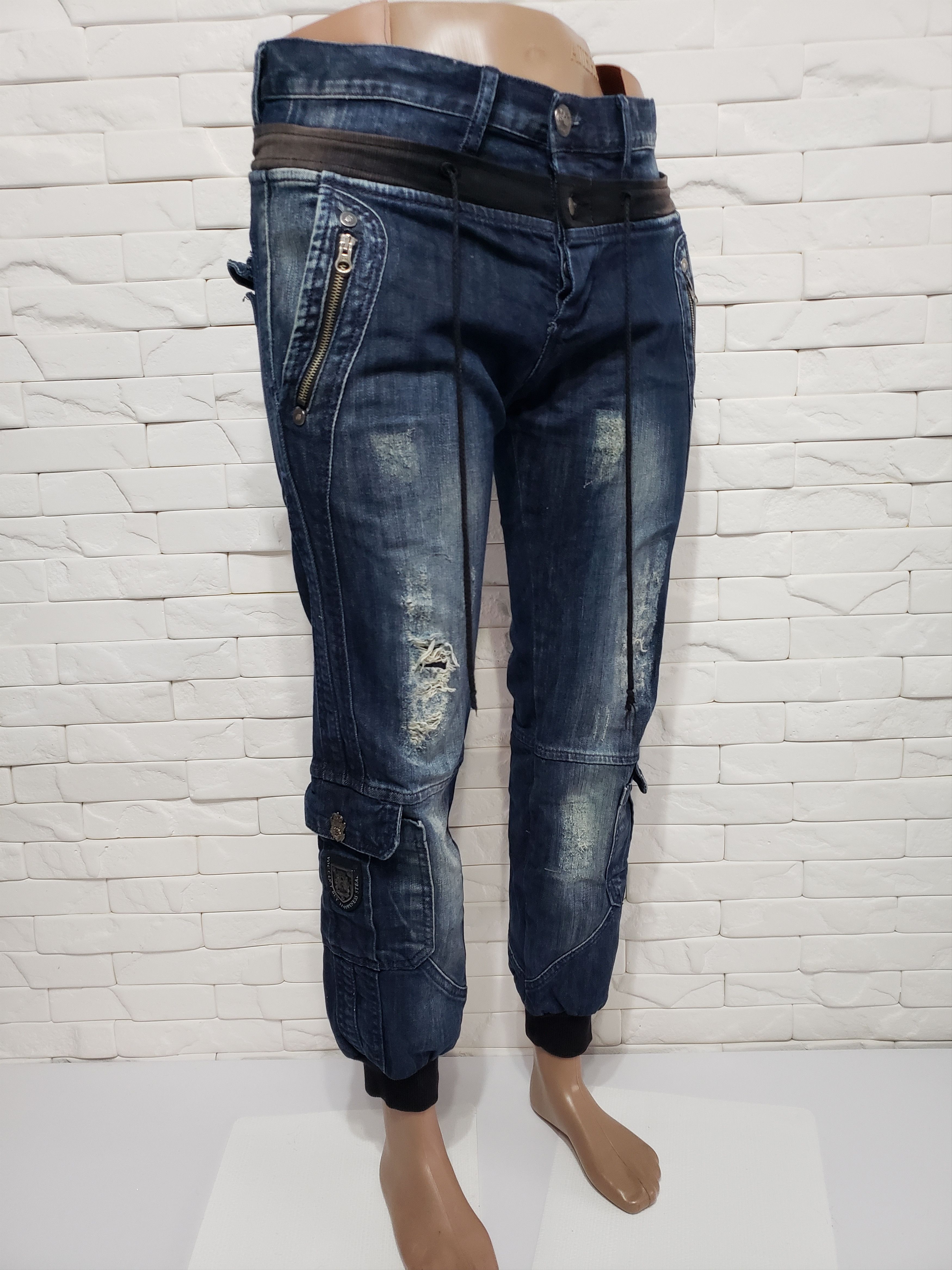 Uniqlo Men's denim pants in blue, decorated with metal elements. Size US 35 - 1 Thumbnail