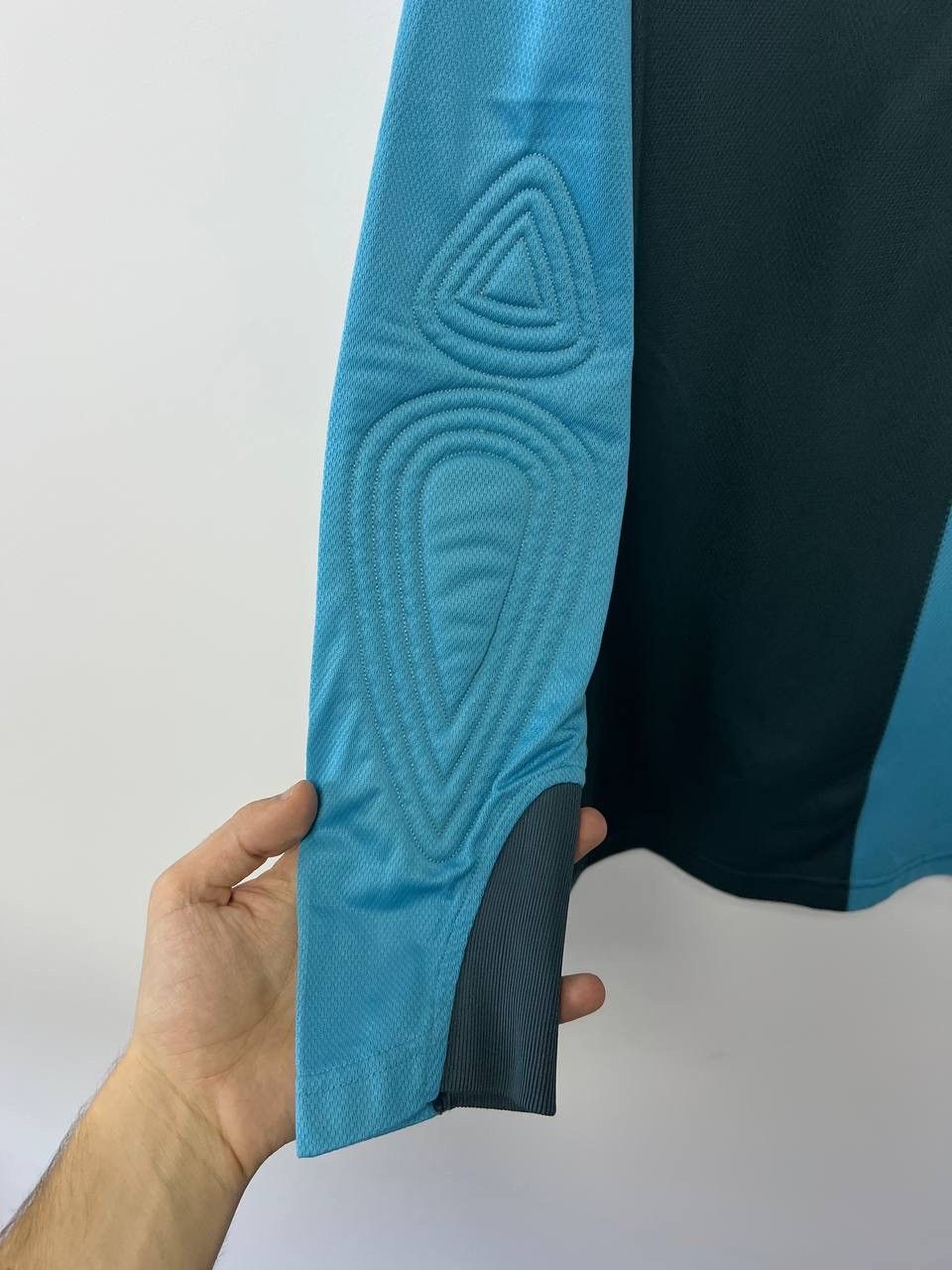 Nike Barcelona 2006/2007 Victor Valdes Football Shirt Nike S Size US S / EU 44-46 / 1 - 10 Thumbnail