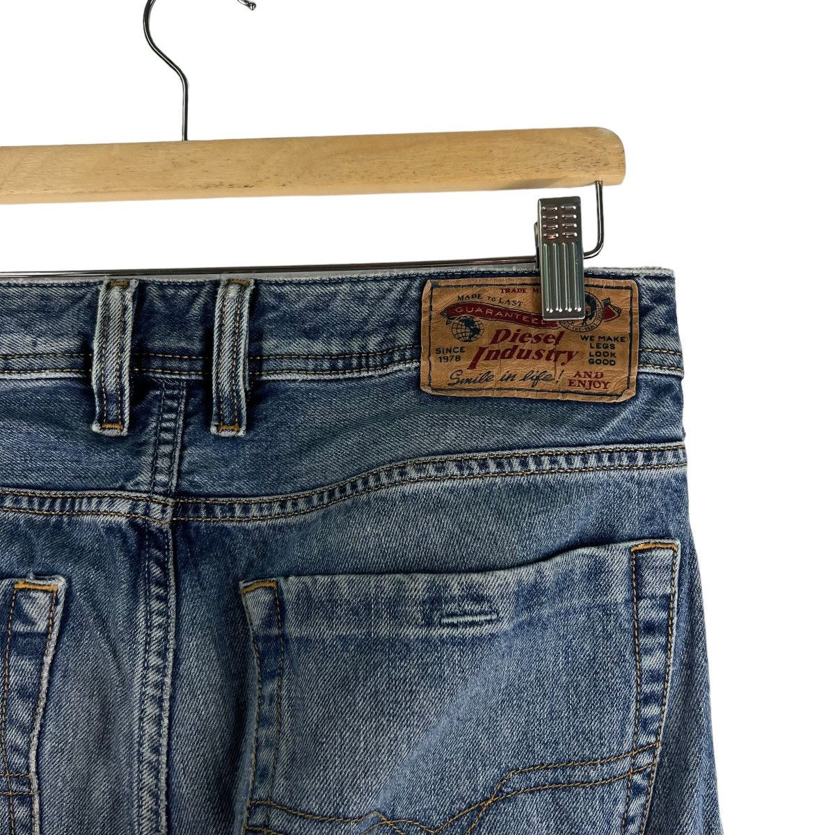 Diesel FLARE BOW CUT DESIGN DENIM JEANS DISTRESSED DIESEL INDUSTRY Size US 36 / EU 52 - 9 Thumbnail