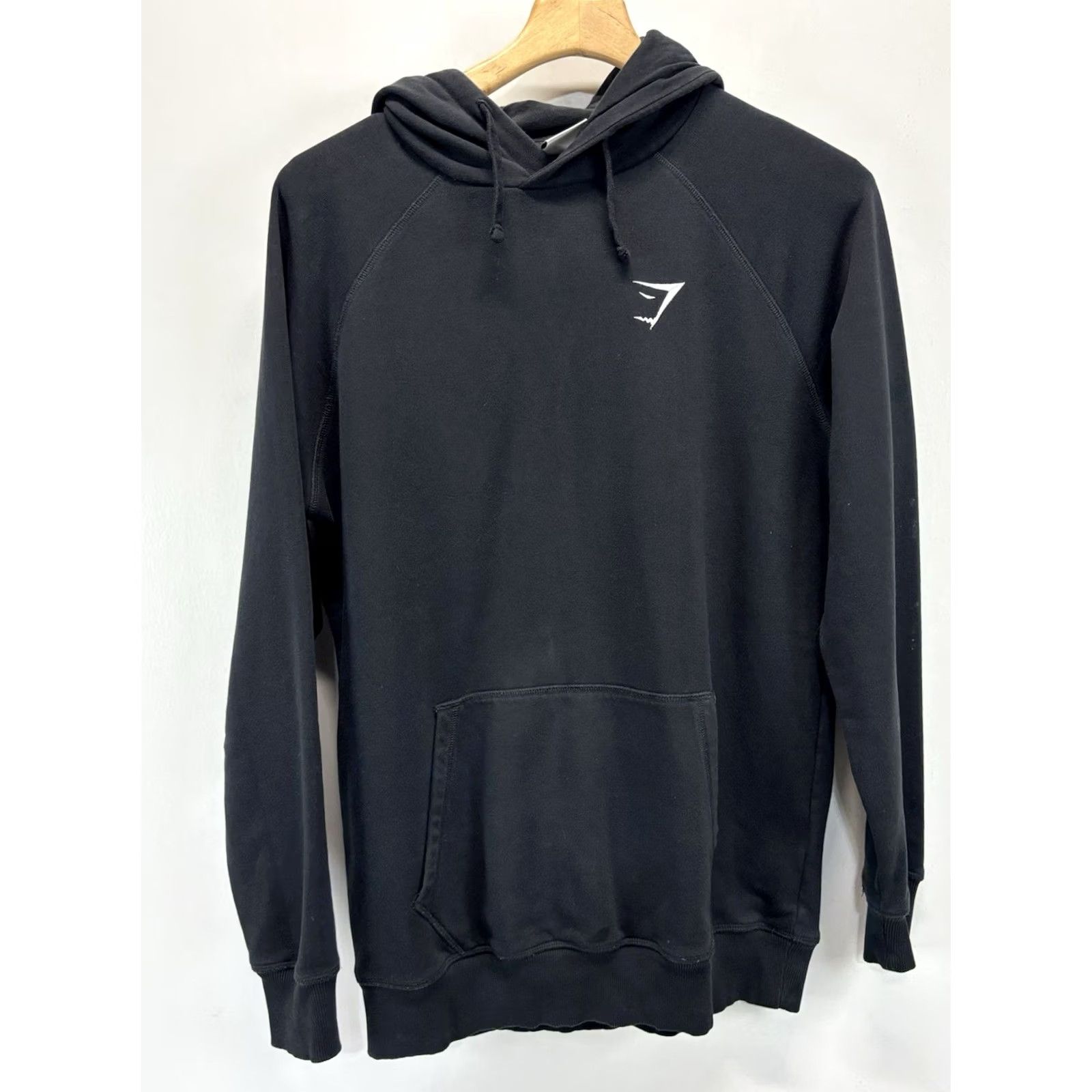 Gymshark Gymshark Crest Black Pullover Hoodie Men’s M Sweatshirt Athleisure Logo, Hooded, Pockets, Gym & Training, Sports, Classic, Preppy, Black, Size M, Men Size US M / EU 48-50 / 2 - 2 Thumbnail
