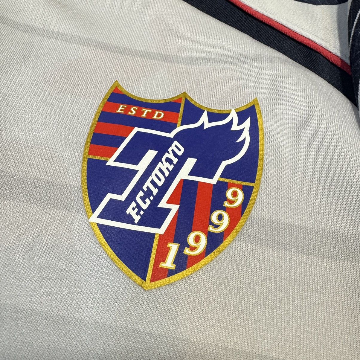 Umbro FC Tokyo 2017 away shirt #13 yoshito Size US S / EU 44-46 / 1 - 6 Thumbnail