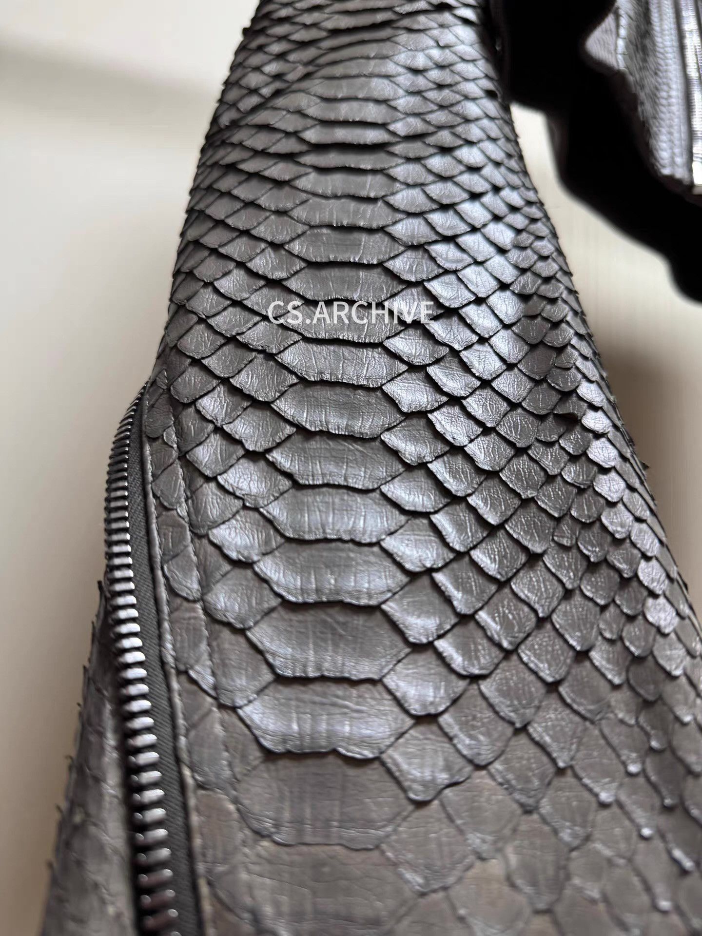 Rick Owens Rick Owens Gray Python Leather Padded Shoulder Jacket Q8 Size US XS / EU 42 / 0 - 8 Thumbnail