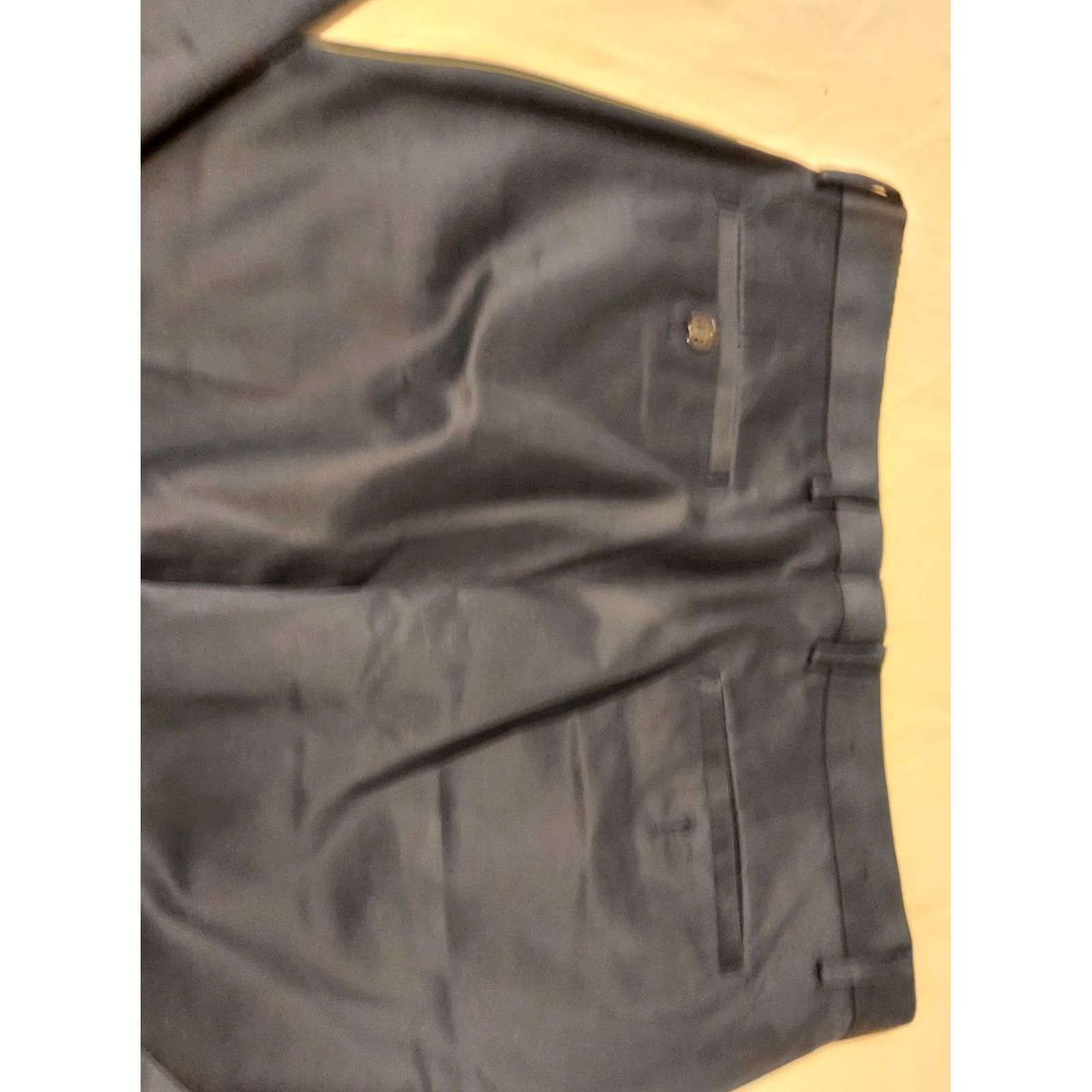 Banana Republic Banana Republic Dress Pants Navy Blue 33x32 Cotton Slacks Chino Trouser Men Regular Size 33 Mens Pants Size US 33 - 2 Thumbnail