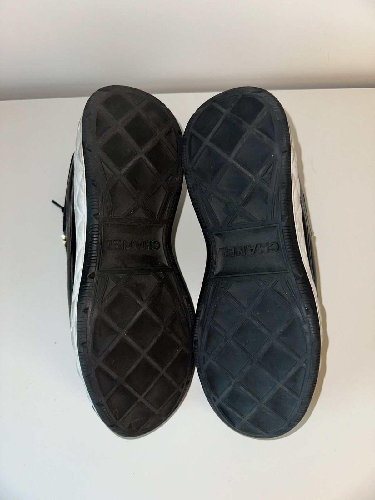 Chanel Chanel Black Leather Trainer Sneakers Size US 8.5 / EU 41-42 - 8 Thumbnail