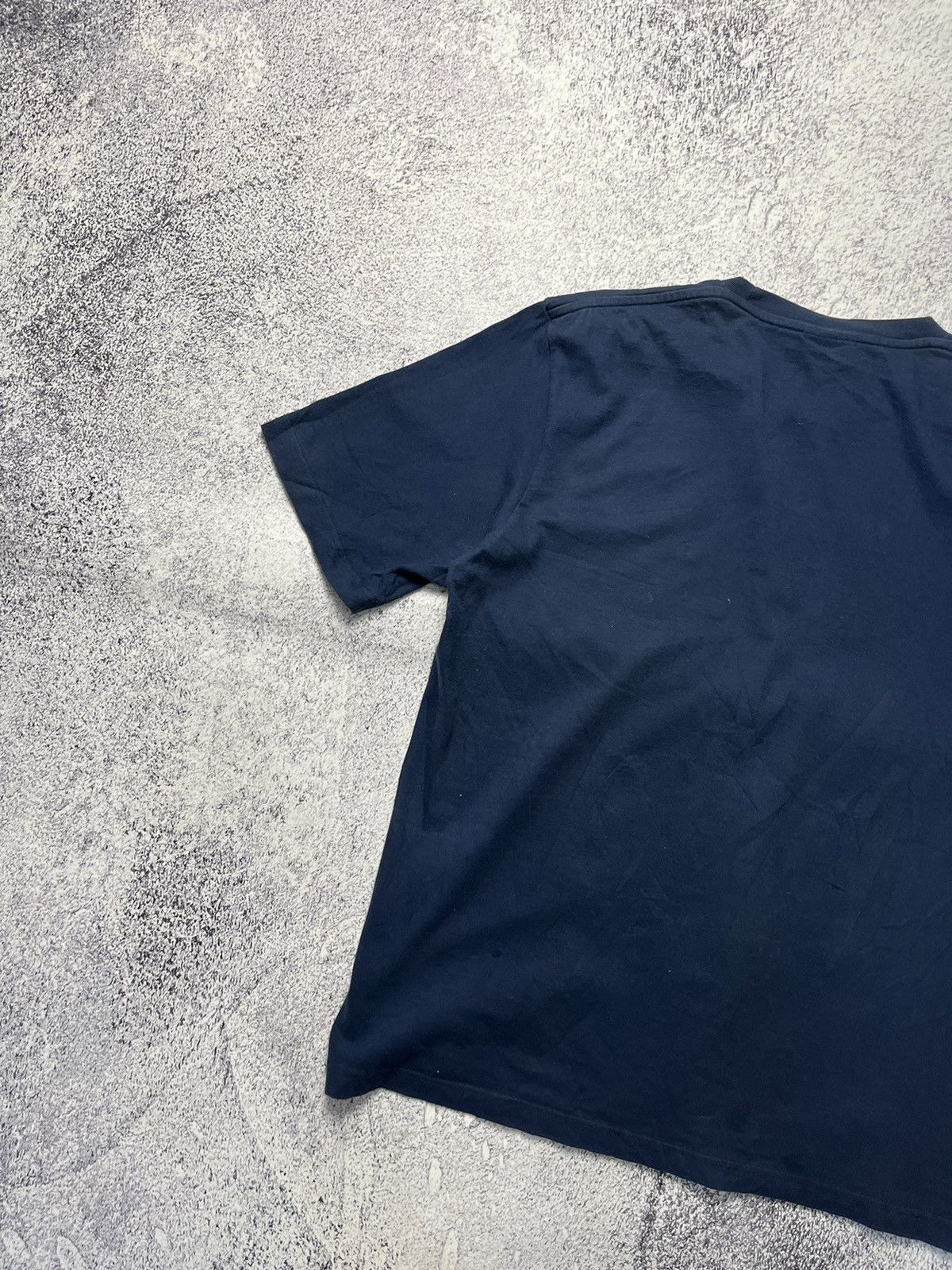 Nike Nike Vintage 90s Faded Big Swoosh Center Logo Tee Shirt Size US L / EU 52-54 / 3 - 11 Thumbnail