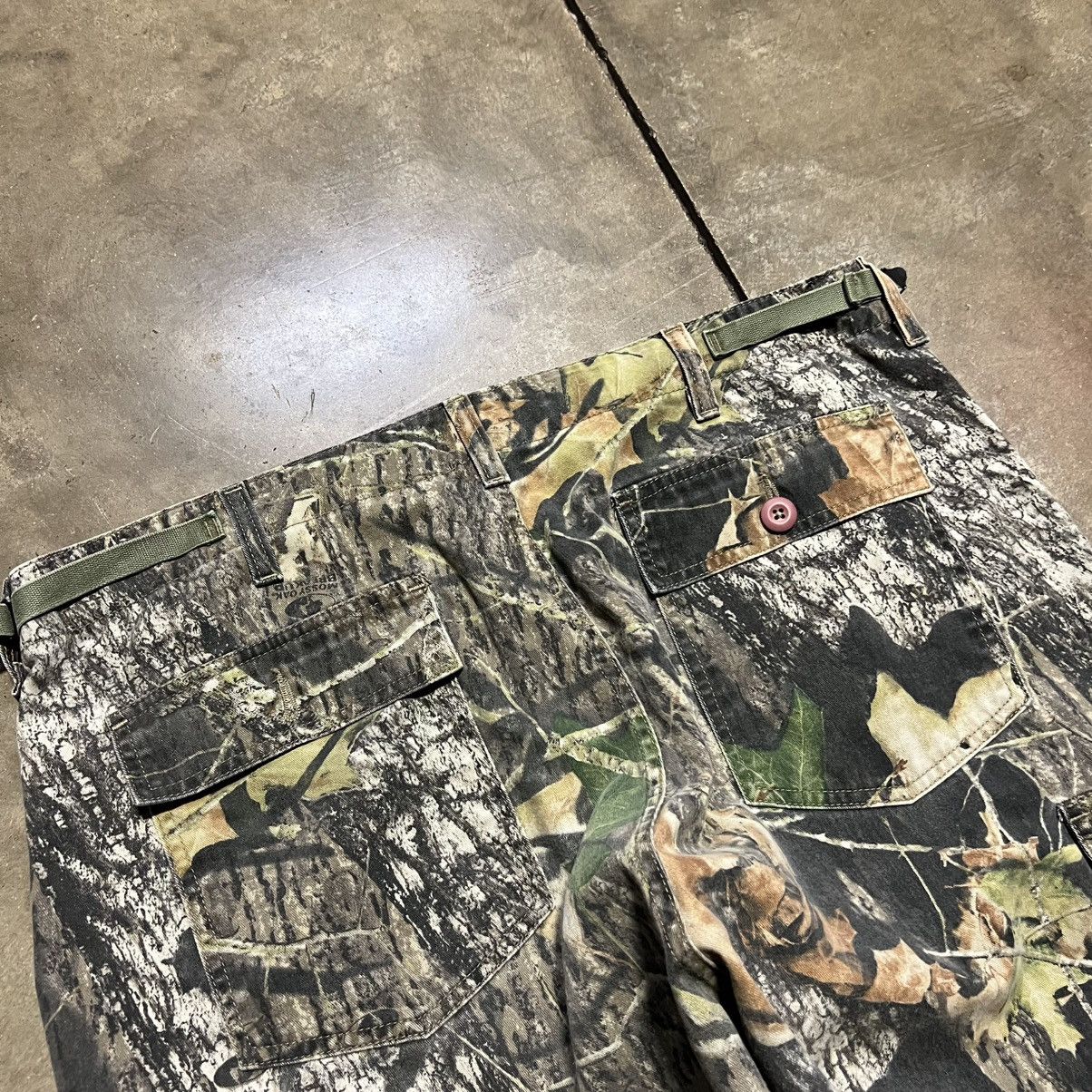 Cabelas Vintage Cabelas Camo Cargo Pants Hunting Woodland Baggy Y2K Size US 38 / EU 54 - 8 Thumbnail