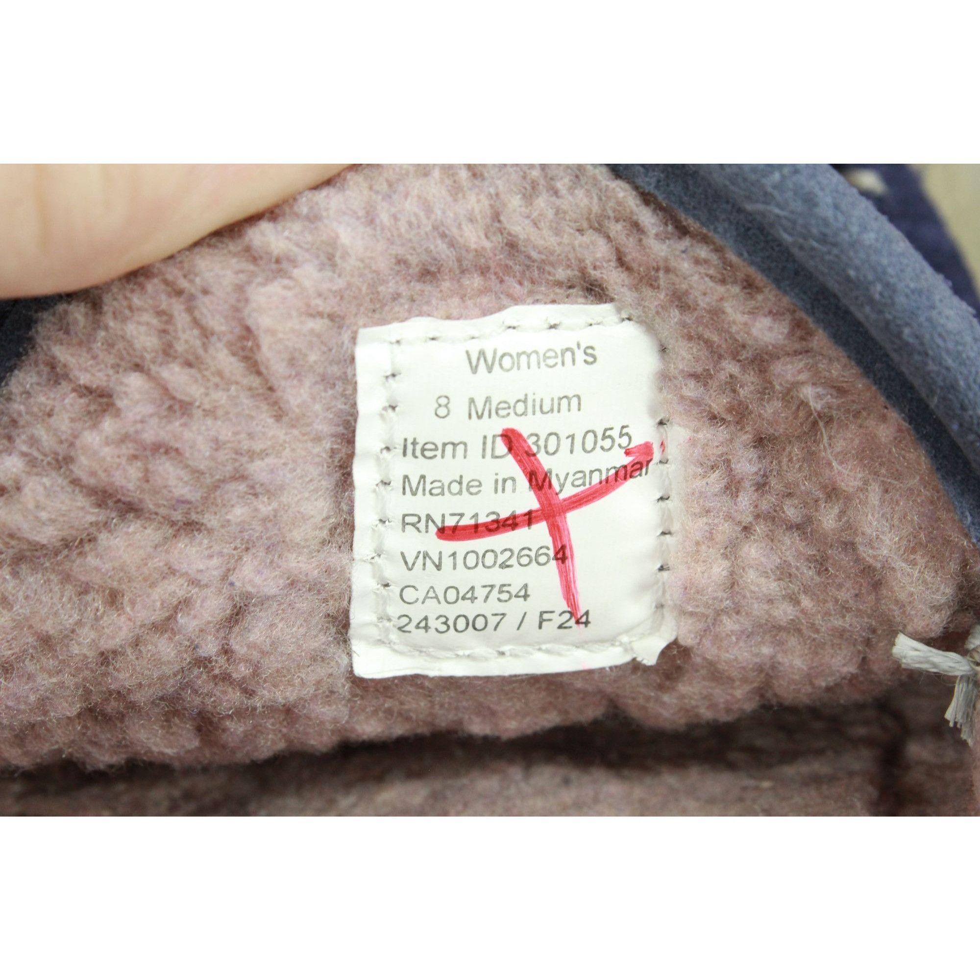 L.L. Bean LL Bean Women's Fleece Lined Mountain Moccasin Slippers Size US 8 / IT 38 - 8 Thumbnail