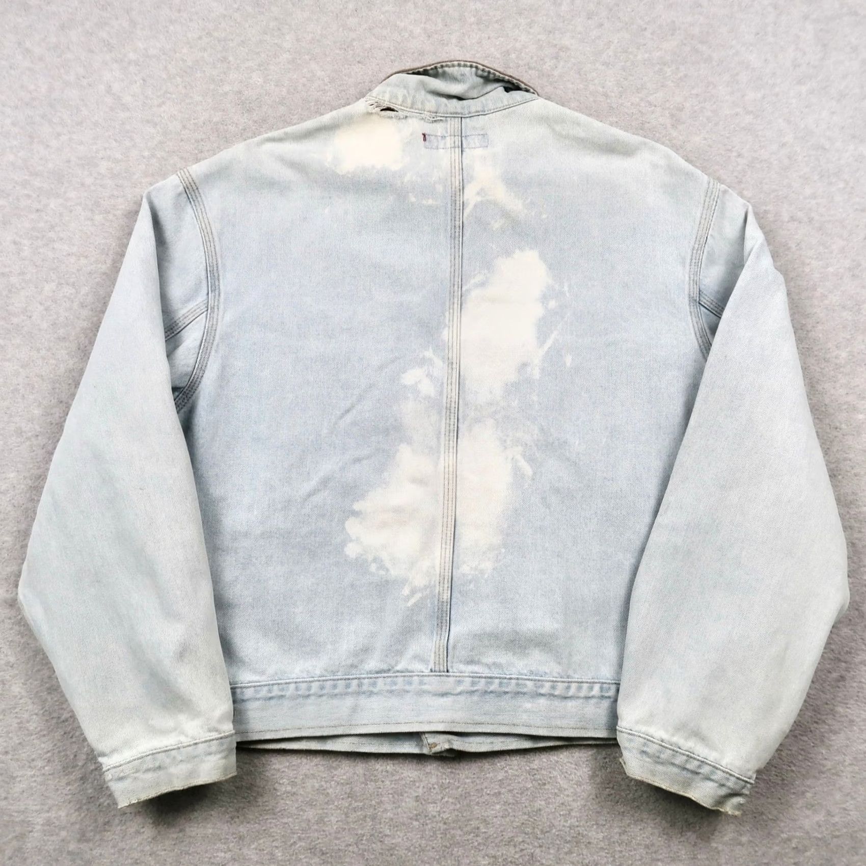 Banana Republic VINTAGE Banana Republic Denim Trucker Jacket Men M Light Wash Button Collared Pocketed Military Jacket 90s Style Mens Size US M / EU 48-50 / 2 - 2 Thumbnail