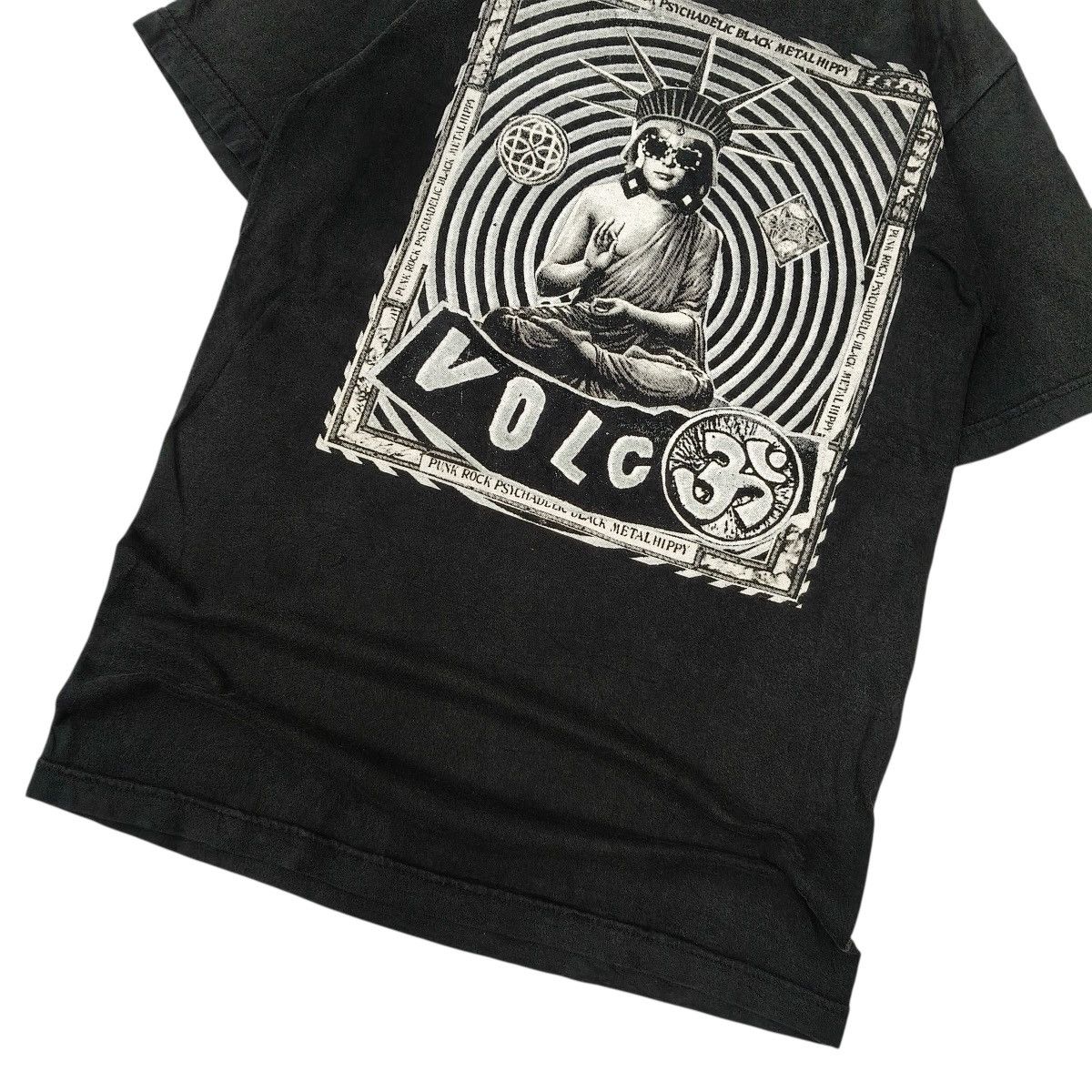 Volcom Vintage Y2K VOLCOM Punk Rock Psychadelic Black Metal Tshirt Size US S / EU 44-46 / 1 - 4 Thumbnail