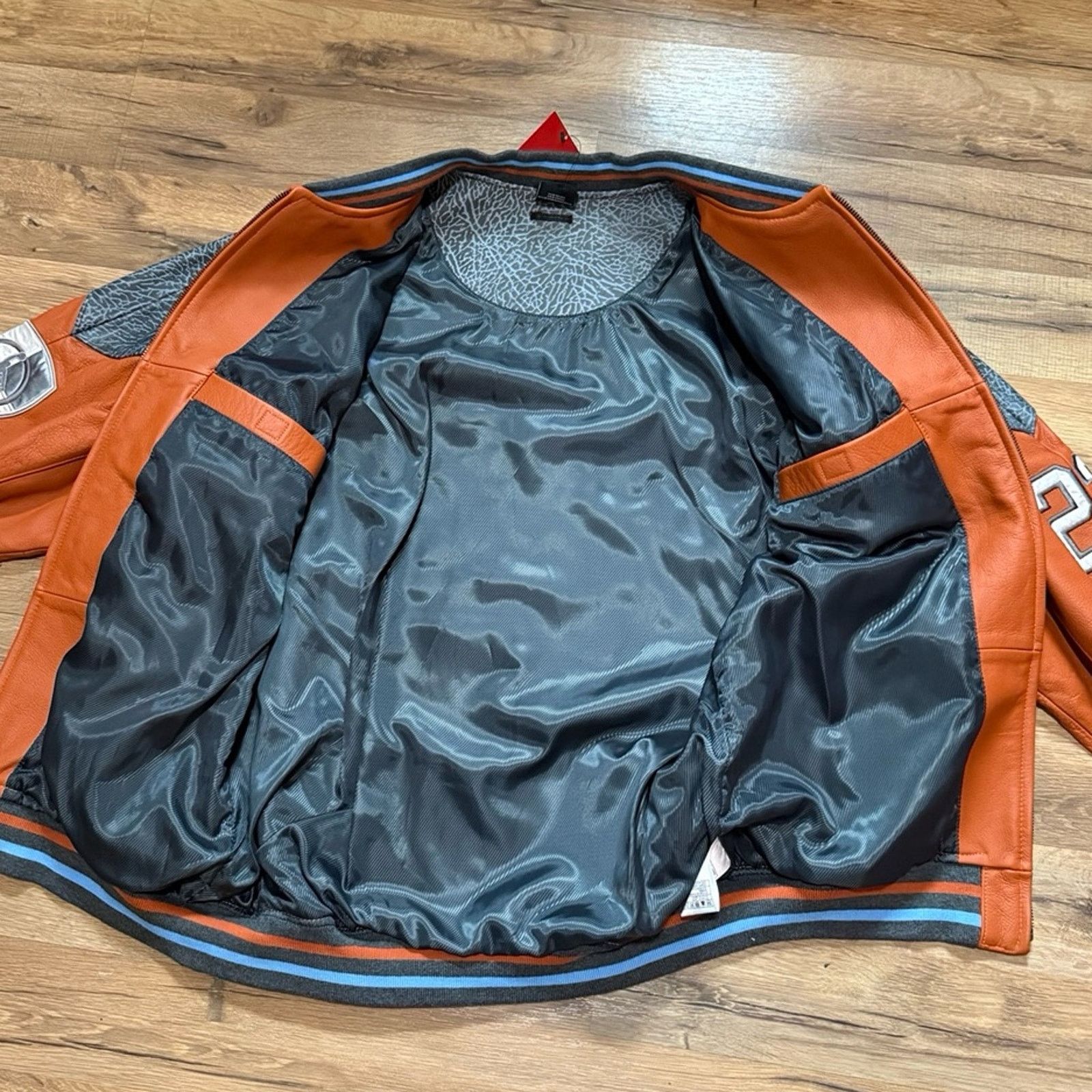Jordan Brand 2007 Jordan Official Member Zip Up Leather Varsity Jacket Size US L / EU 52-54 / 3 - 10 Thumbnail