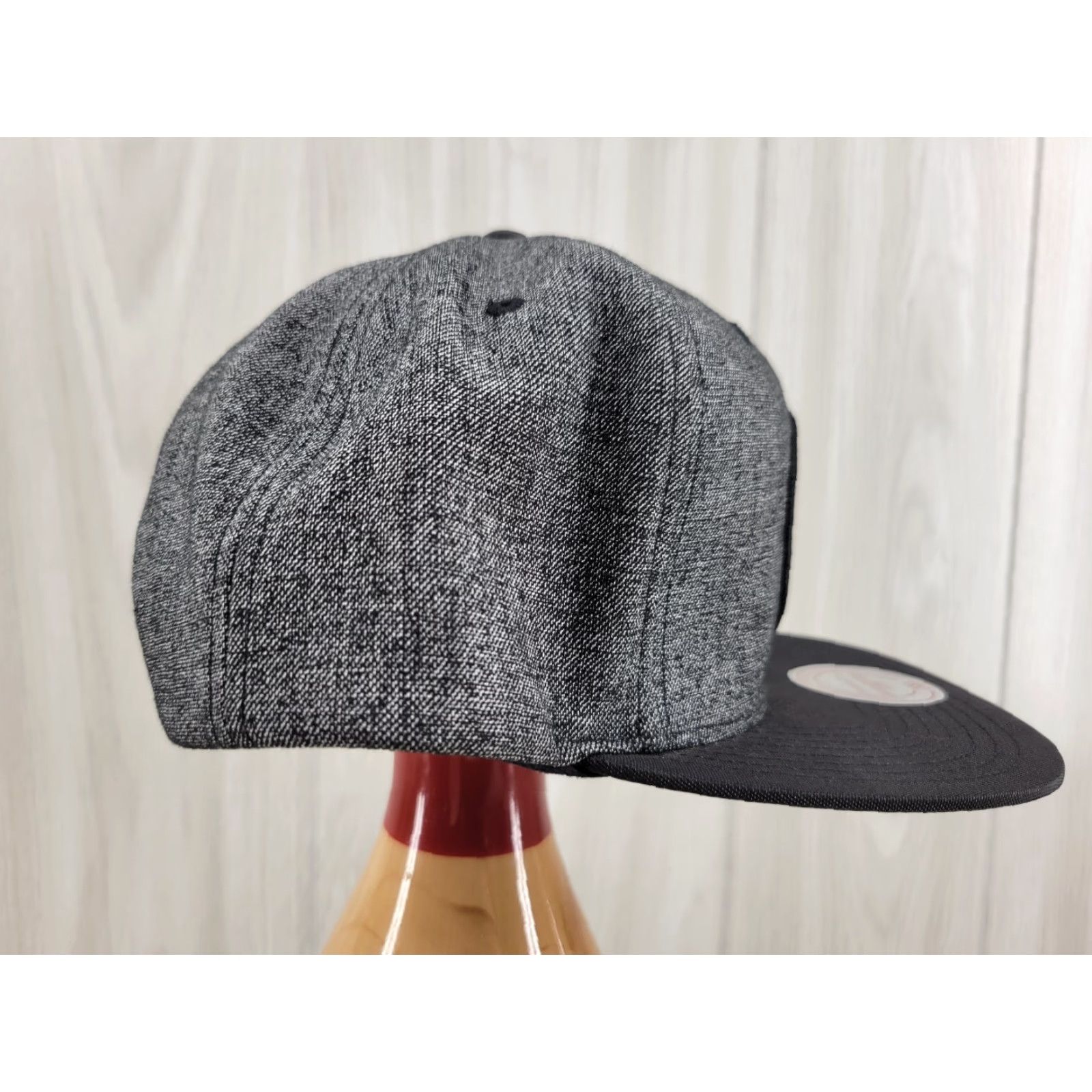 Mitchell & Ness Mitchell & Ness Golden State Warriors Gray Snapback Hat Basketball NBA Mens One Size Gray Snapback Warriors NBA Men Size ONE SIZE - 4 Thumbnail