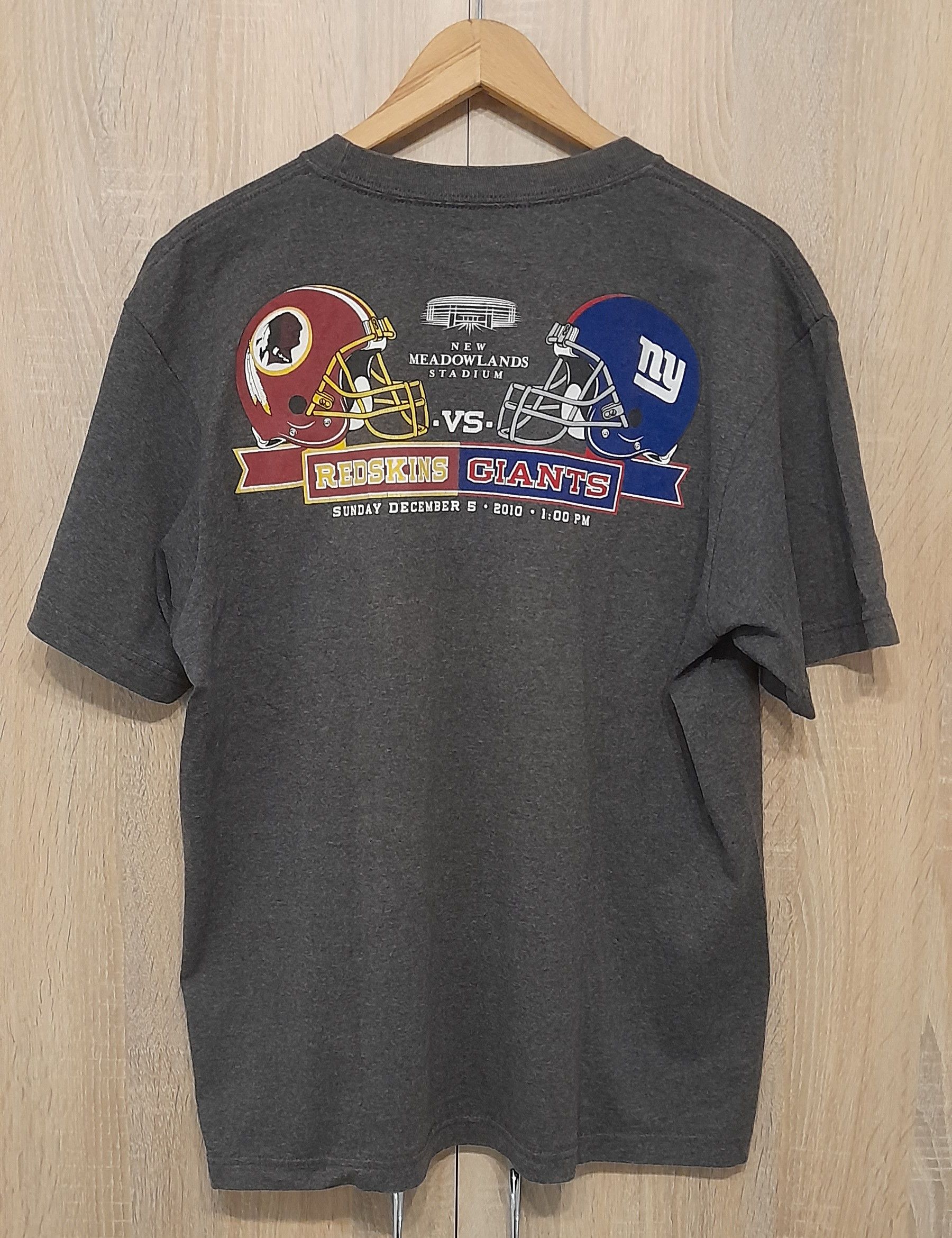 MLB × NFL × Vintage t-shirt new home of New York Giants NY MLB reebok L Redskins Size US L / EU 52-54 / 3 - 3 Thumbnail