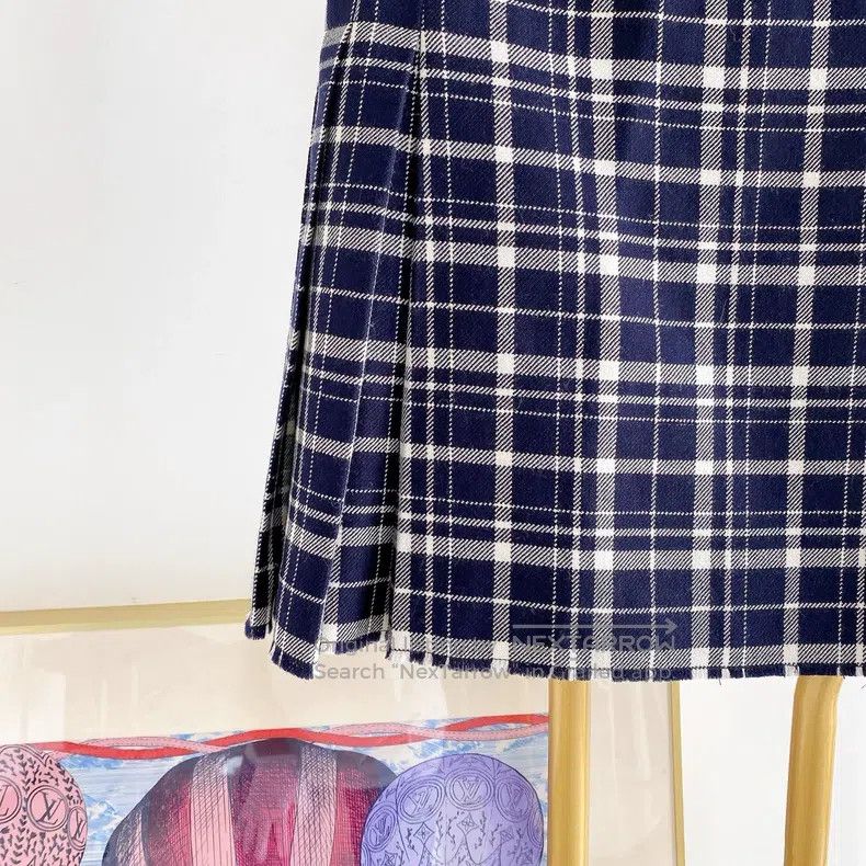 Dior Dior Plaid skirt Size 26" / US 2 / IT 38 - 4 Thumbnail
