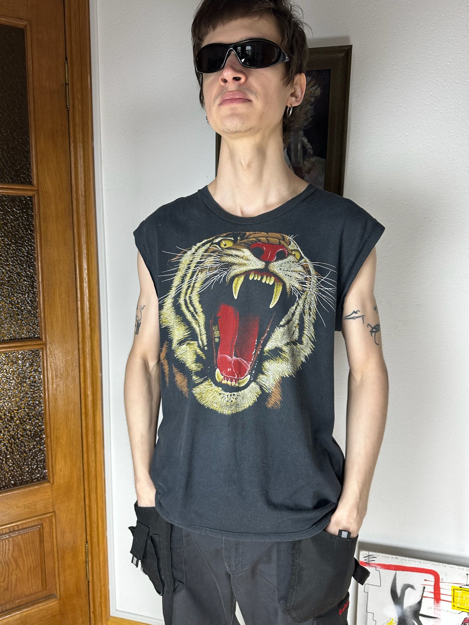 Vintage Vintage Tiger Graphic Big Print Tee T-shirt 90s west Size US M / EU 48-50 / 2 - 1 Thumbnail
