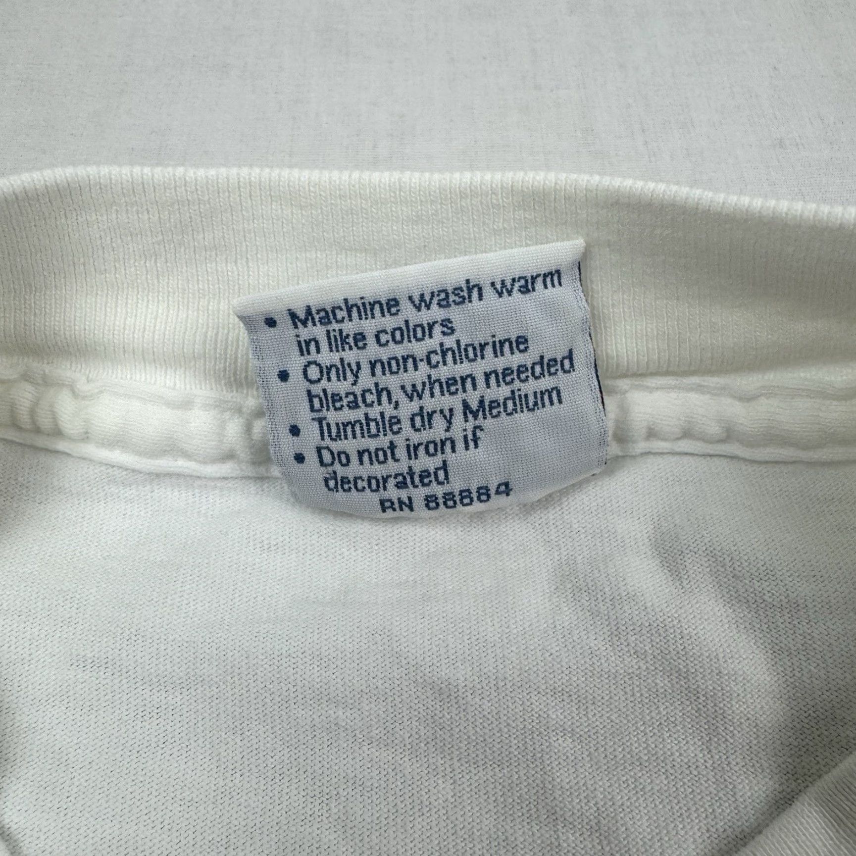 Vintage VINTAGE All Sport Dilbert Funny Graphic T-Shirt Adult Large White 90s Mens Size US L / EU 52-54 / 3 - 7 Thumbnail