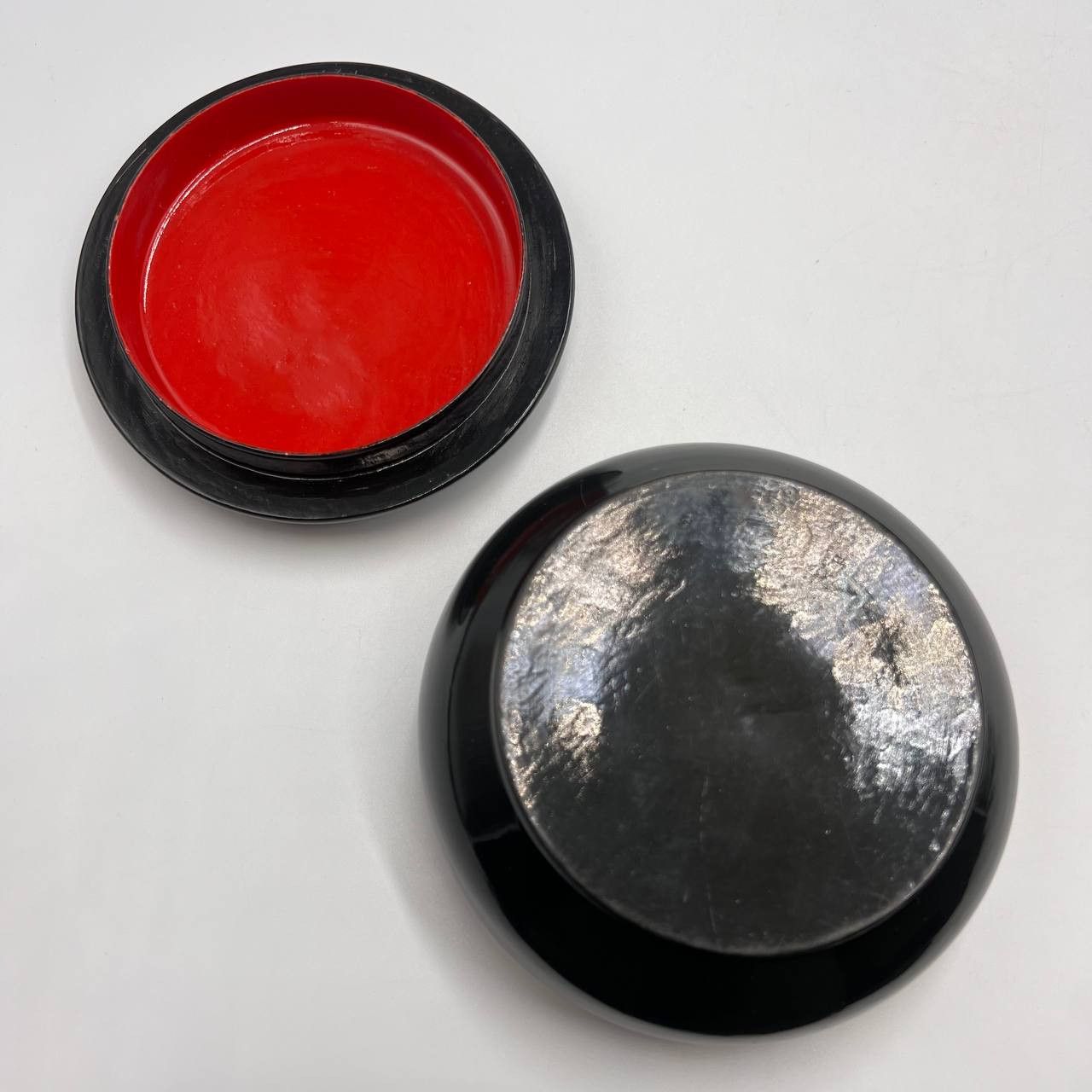 Vintage Vintage USSR Hand Painted Wooden Trinket Jewelry Lacquer Box Size ONE SIZE - 8 Thumbnail