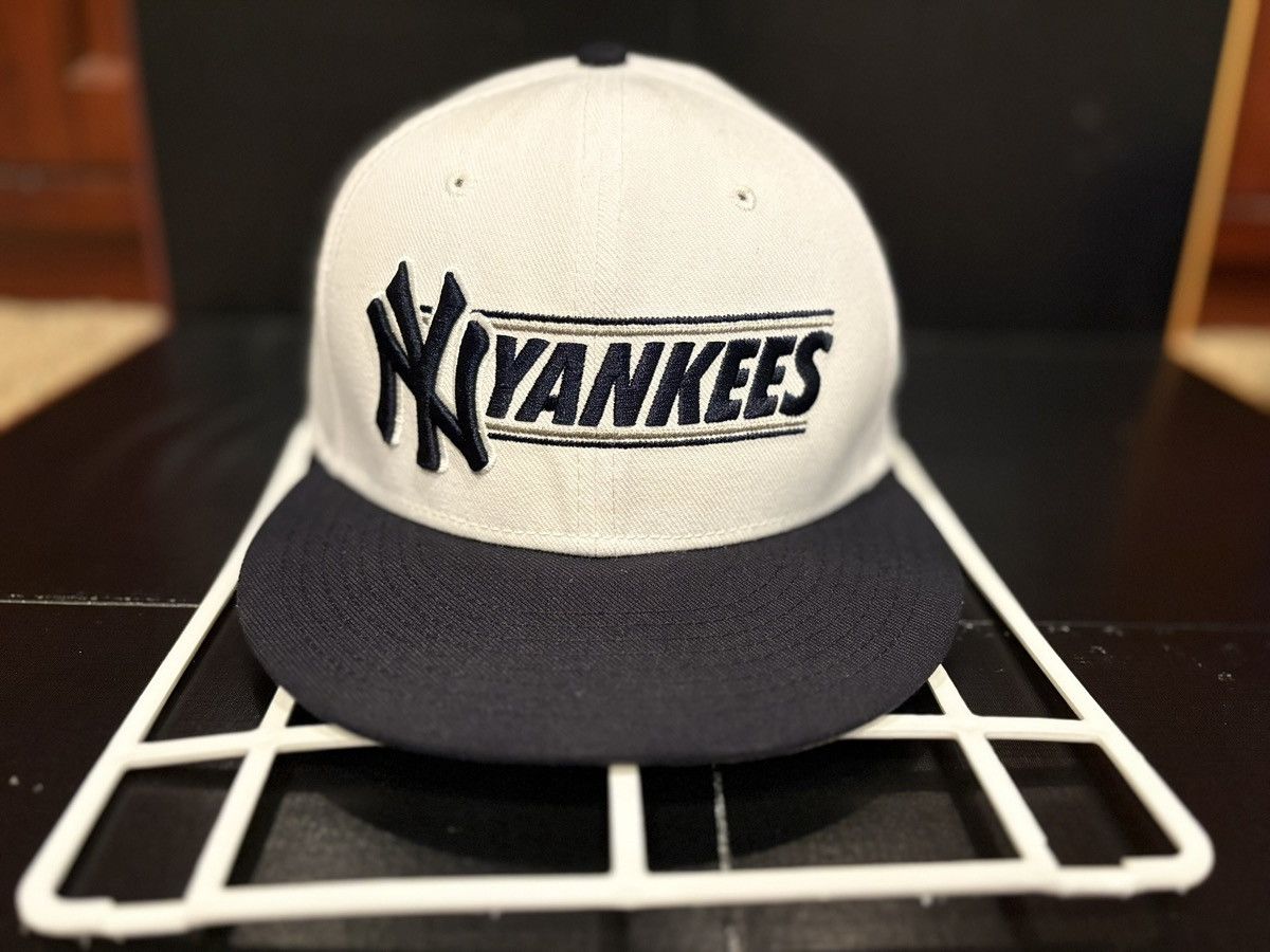 Nike White Nike Yankees Snapback Hat – Adjustable Size ONE SIZE - 1 Thumbnail