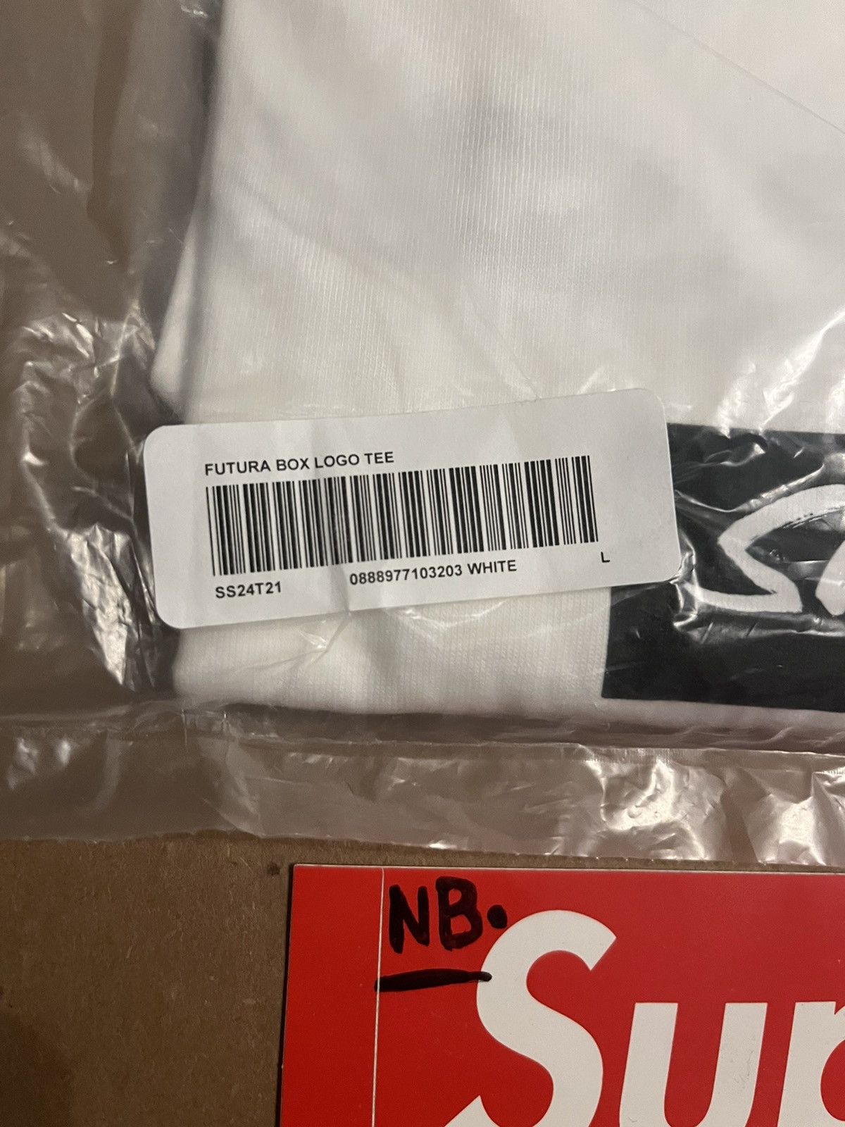 Supreme Supreme White Futura Box Logo Tee Large Size US L / EU 52-54 / 3 - 2 Thumbnail