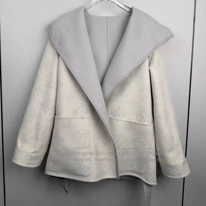 Louis Vuitton Louis Vuitton Bathrobe coat Size 4XL / US 24-26 - 6 Thumbnail