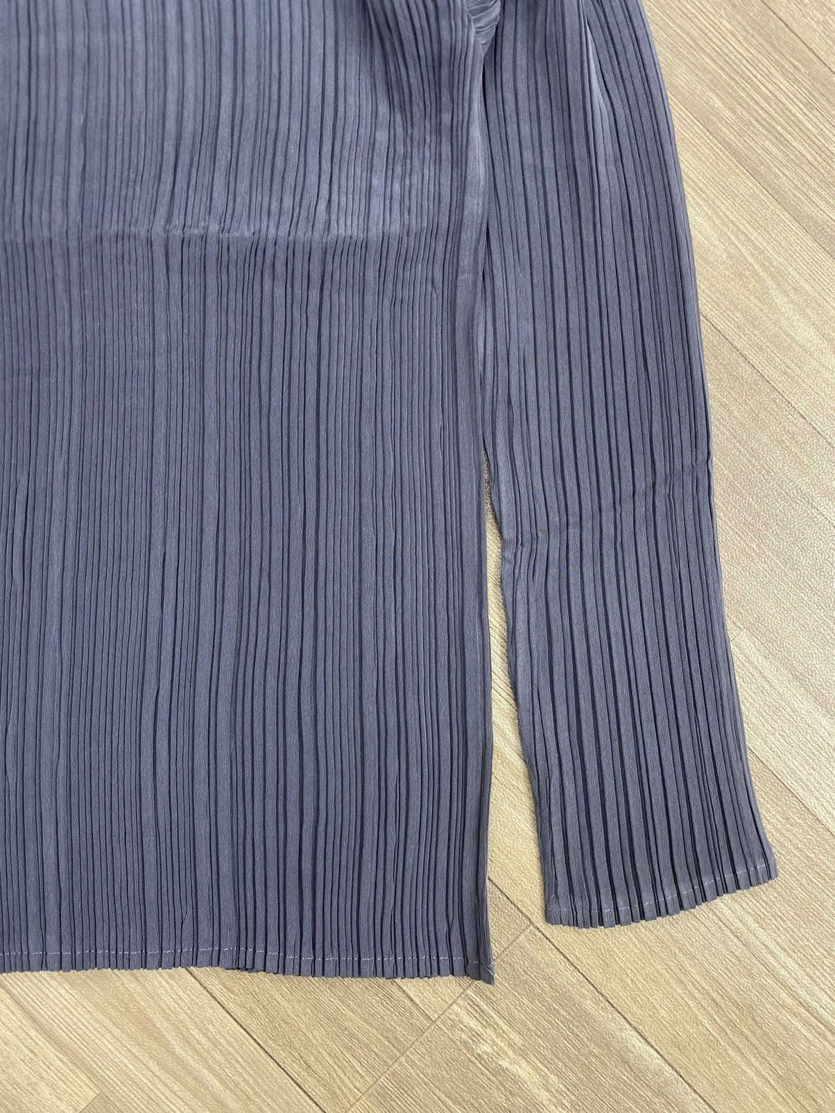 Issey Miyake 2000s Issey Miyake SaintGrace Pleats Dark Gray Long Sleeve Size M / US 6-8 / IT 42-44 - 5 Thumbnail