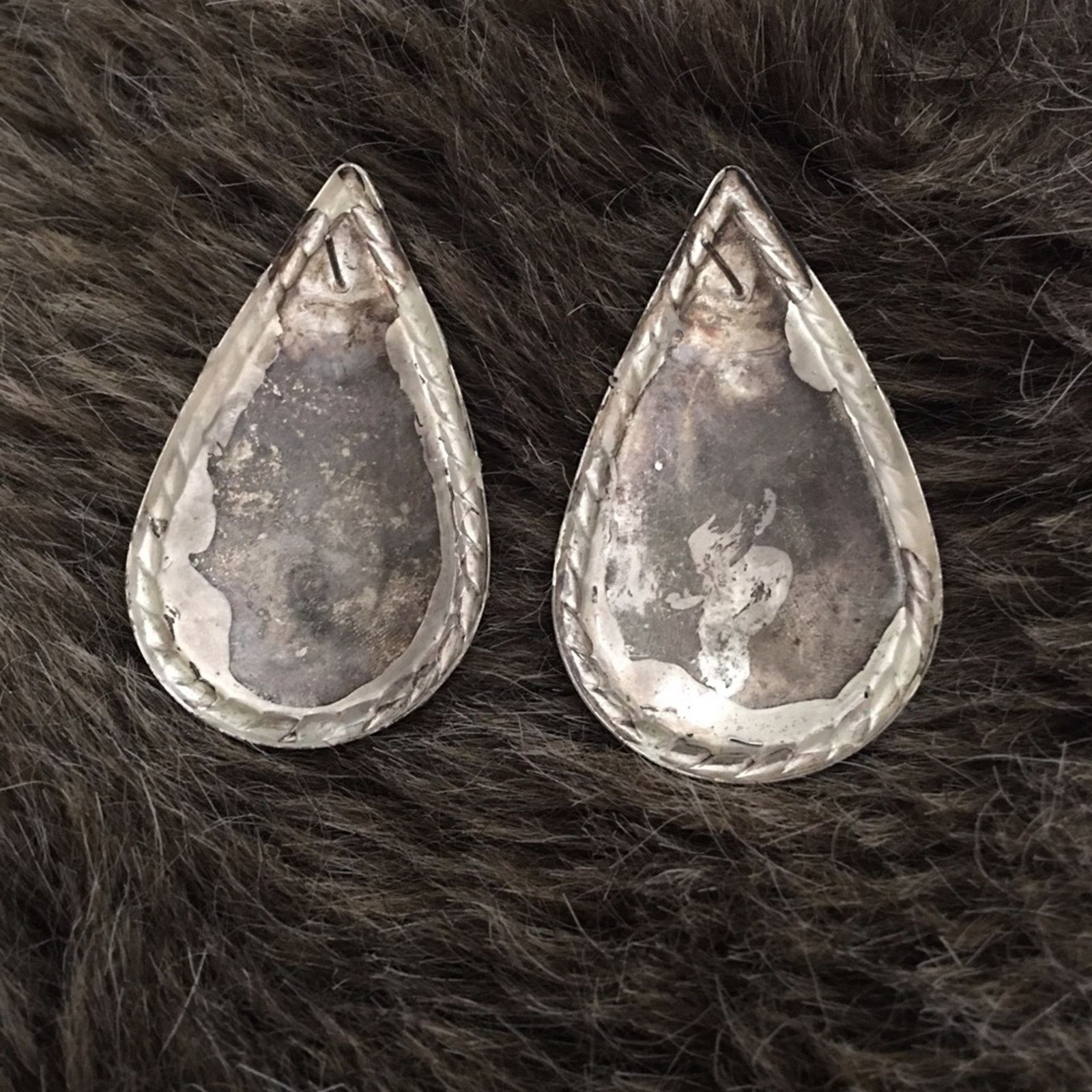 Jewelry Teardrop rhinestone sparkle silver tone earrings Size ONE SIZE - 3 Thumbnail