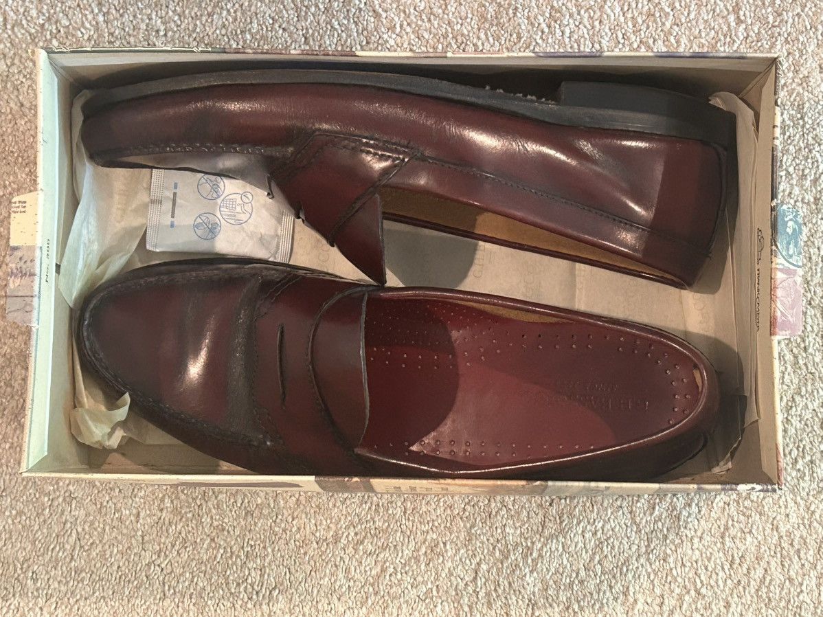 Bass Bass Weejun Loaf slipons size 11.5 narrow Size US 11.5 / EU 44-45 - 1 Thumbnail