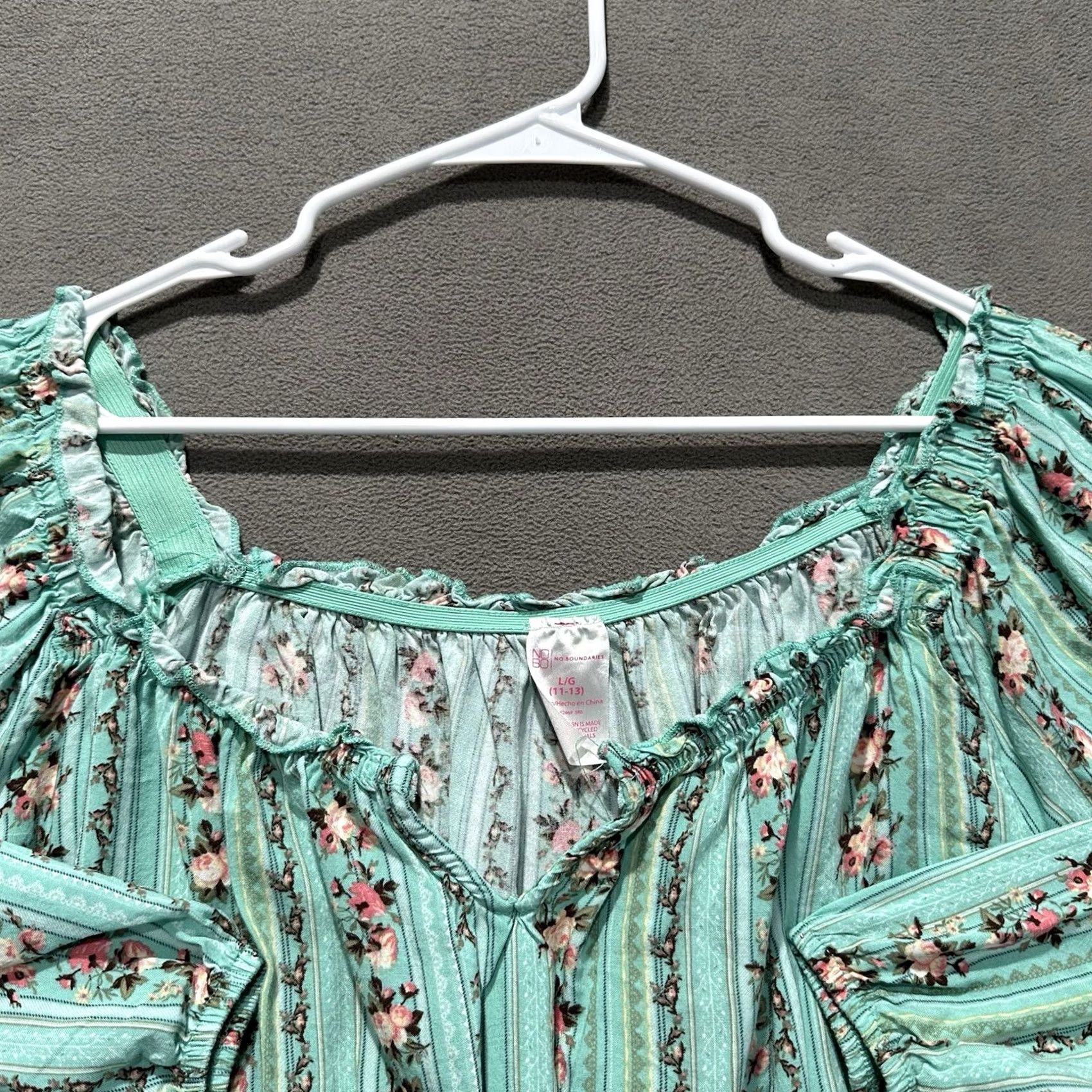 Vintage No Boundaries Junior L Teal Floral Striped Smocked Blouse Rayon Size L / US 10 / IT 46 - 3 Thumbnail