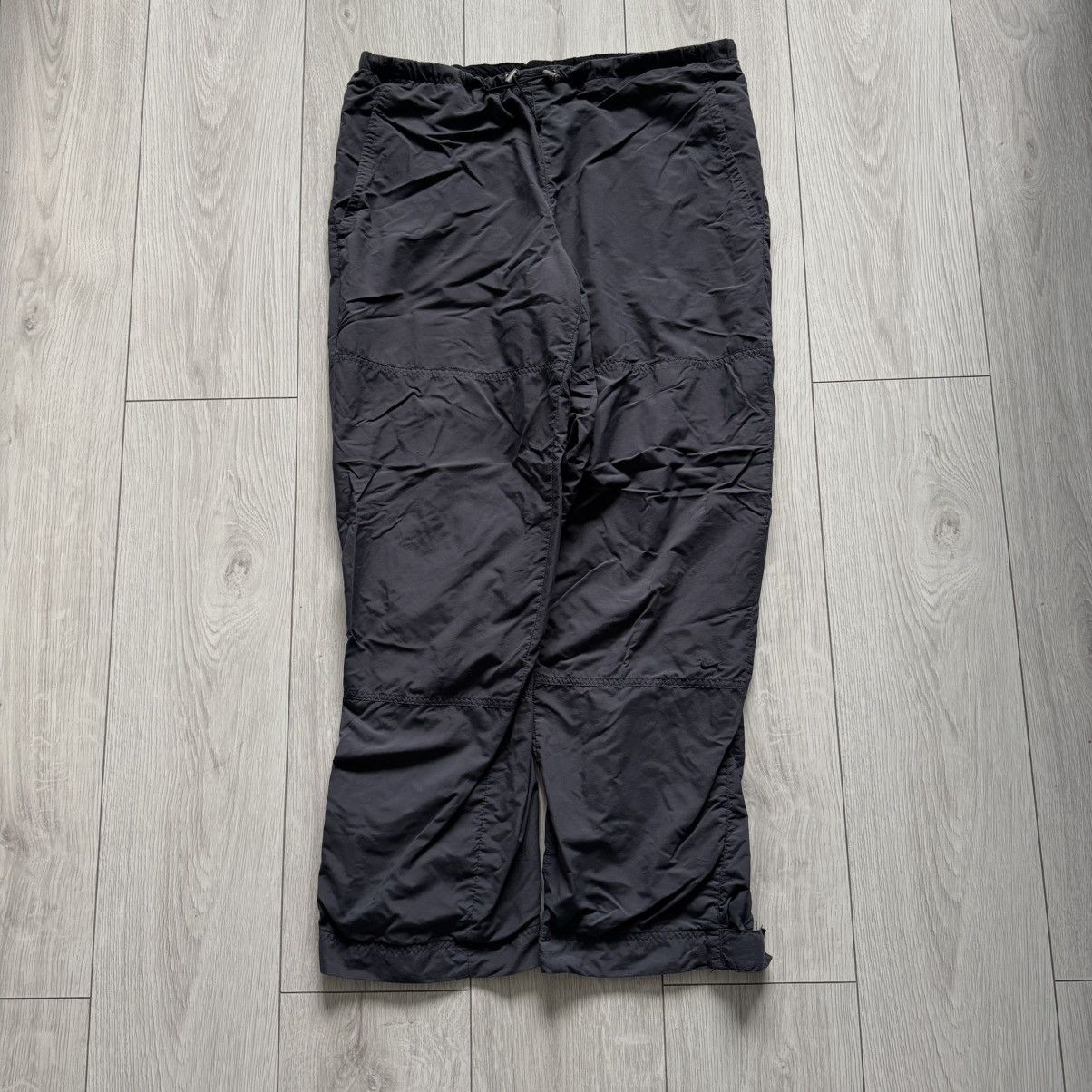 Vintage Vintage nike track pants y2k gorpcore sweatpants parachute Size US 32 / EU 48 - 1 Thumbnail