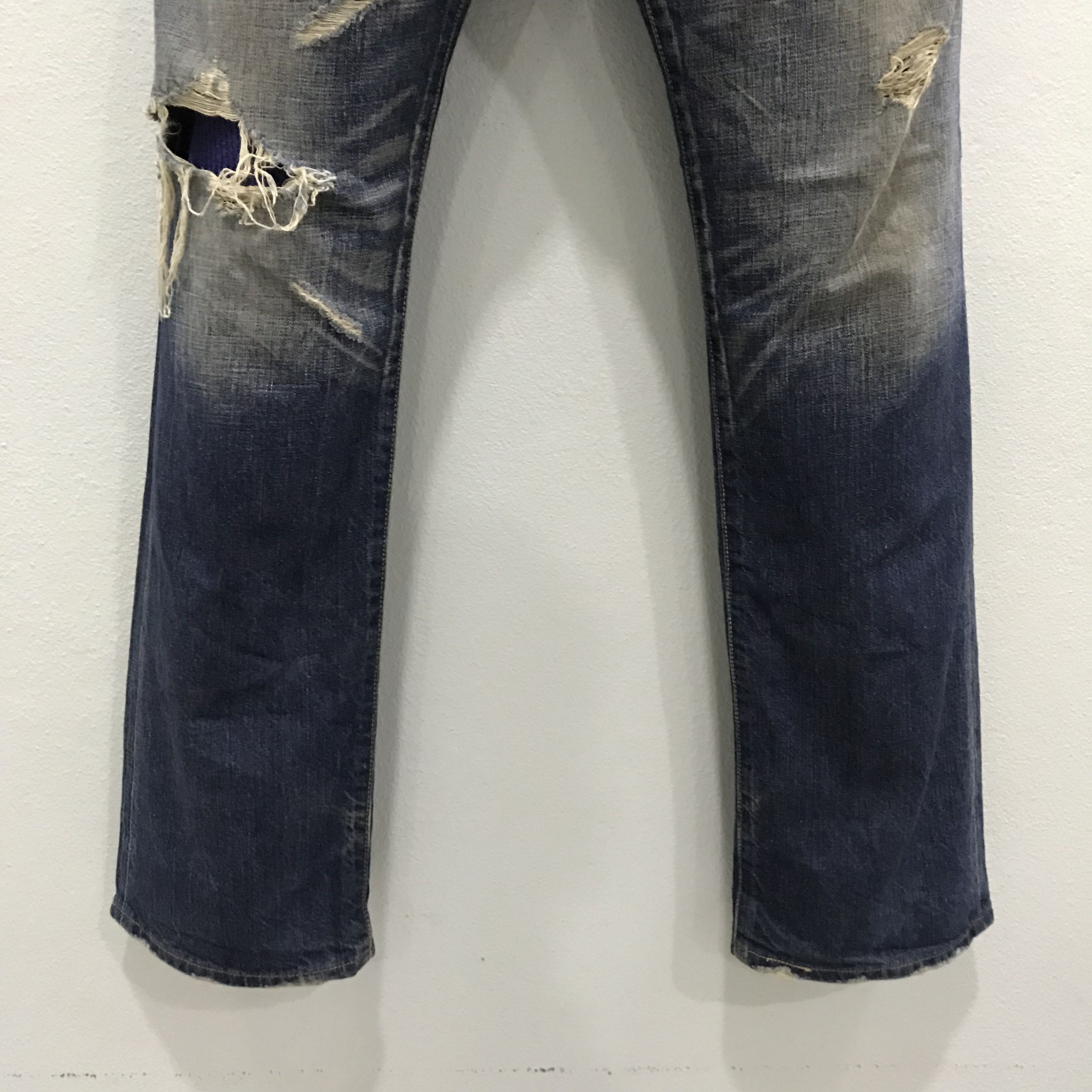 Levi's Vintage 90s Levi's 501 Distressed Faded Blue Stone Washed Size US 34 / EU 50 - 4 Thumbnail