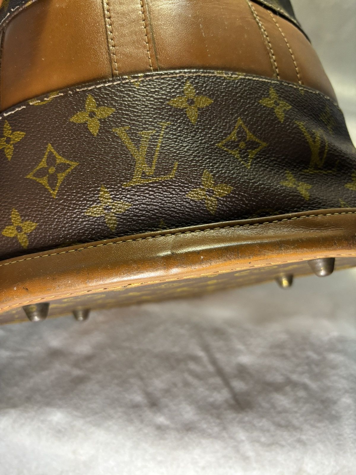Louis Vuitton Vintage Louis Vuitton Bucket Size ONE SIZE - 9 Thumbnail