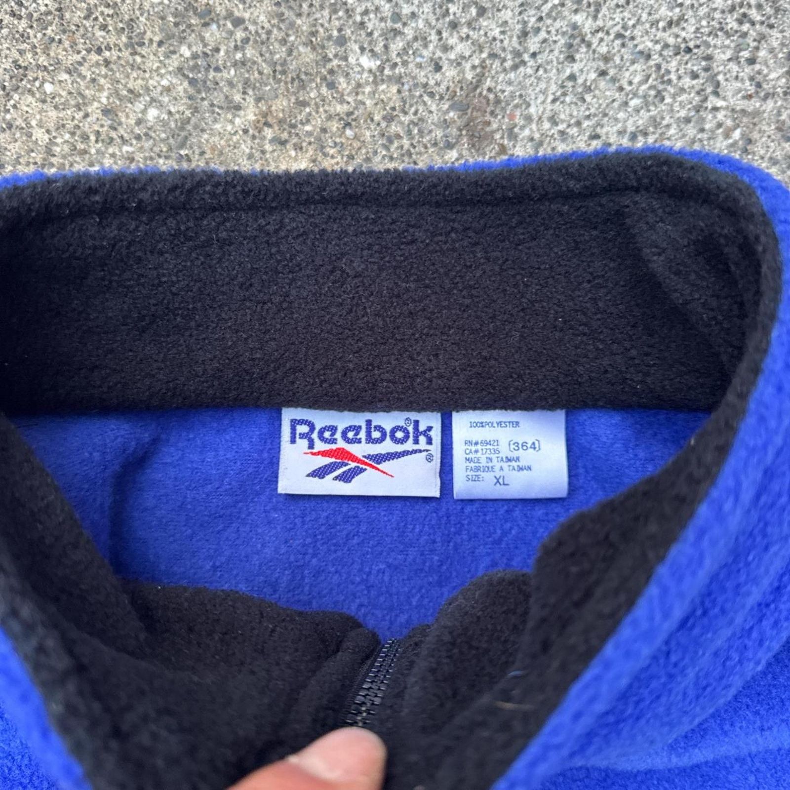 Reebok Vintage 90s Reebok Blue and Black Fleece – Size XL Size US XL / EU 56 / 4 - 4 Thumbnail