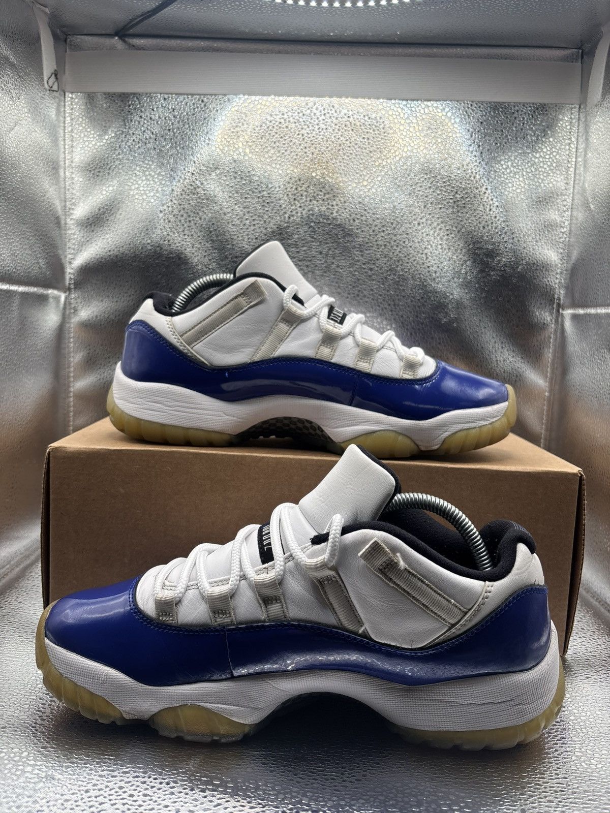 Jordan Brand Air Jordan 11 low white concord Size US 10 / IT 40 - 5 Thumbnail
