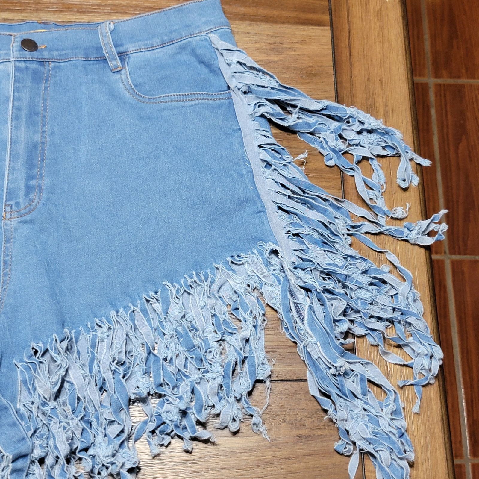 Other Daisy Stretch Denim Shorts w/ Side & Bottom Fringe - 1X NWT Size 32" / US 10 / IT 46 - 2 Thumbnail