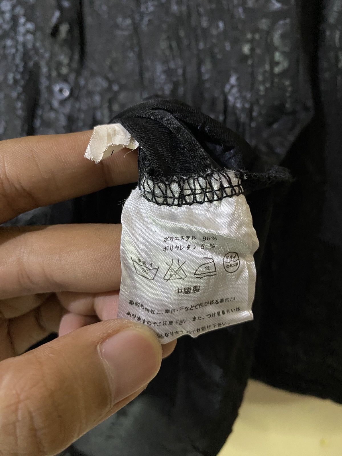 If Six Was Nine Rare 2000s Black Crobon Snakeskin Silk Button Shirt Size L / US 10 / IT 46 - 6 Thumbnail