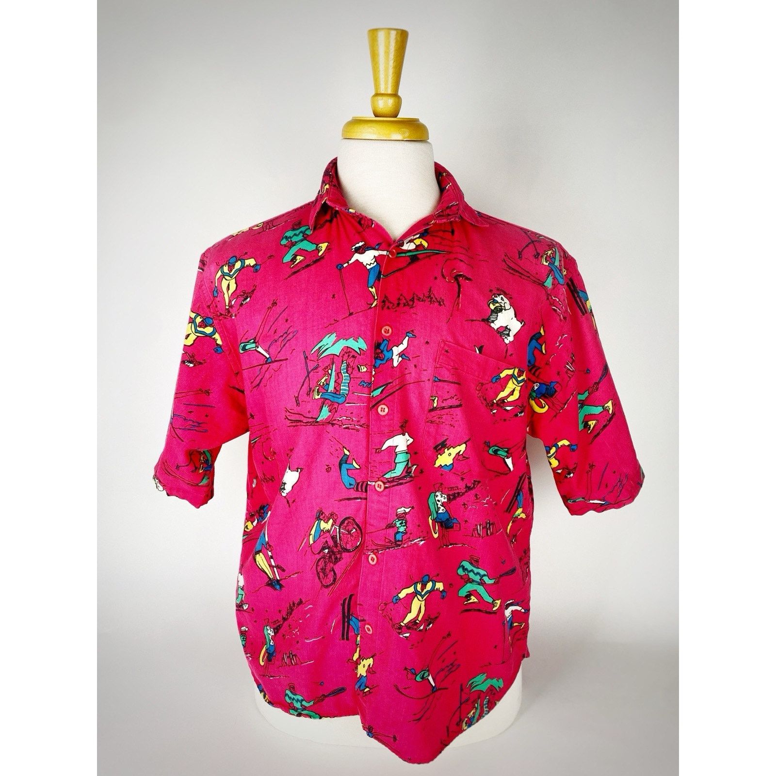 Vintage VTG Heet Cartoon Sports Button Up Shirt Distressed Sz S Size US S / EU 44-46 / 1 - 1 Thumbnail