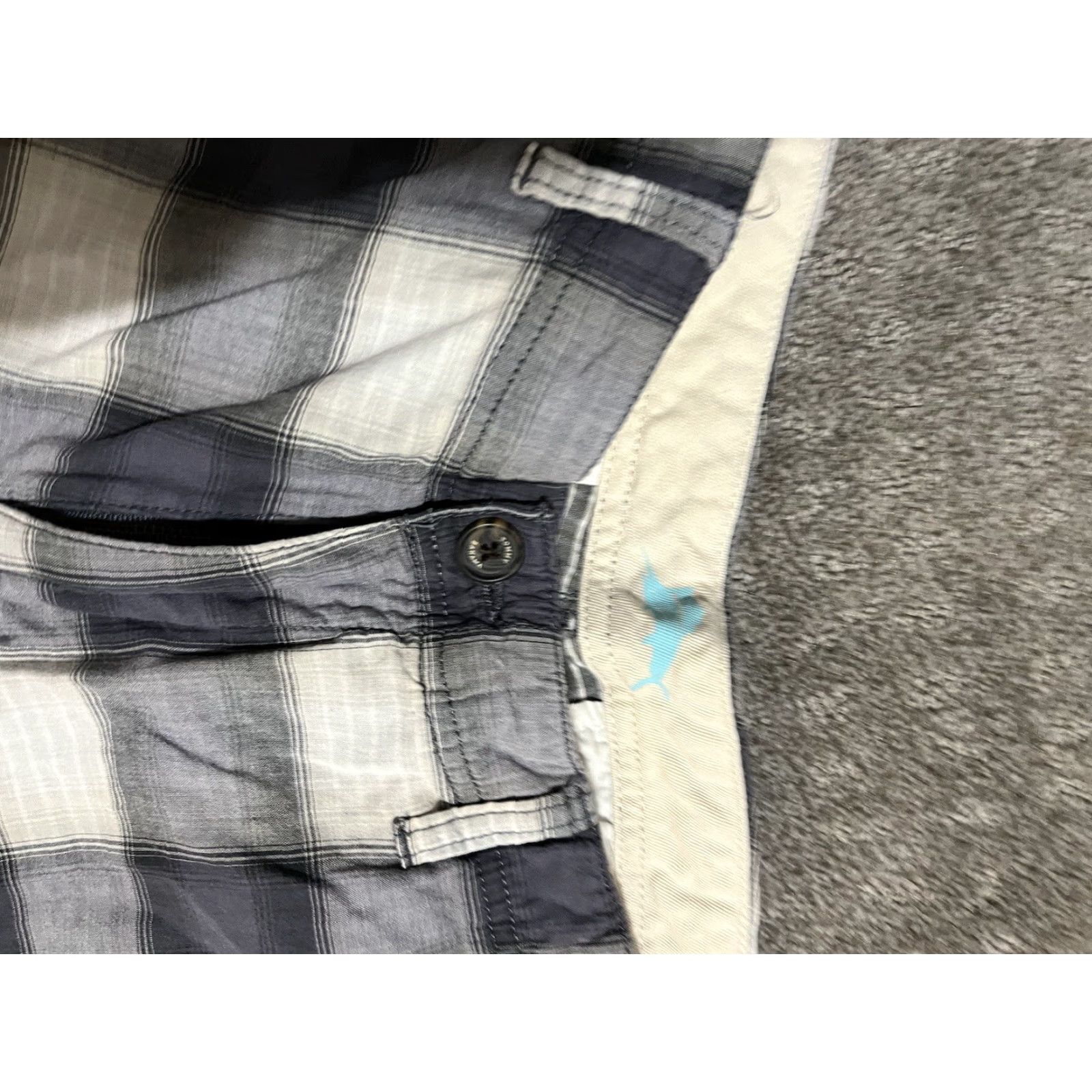 Tommy Bahama VINTAGE Tommy Bahama Men's Shorts 33 Waist Casual Cotton Plaid Flat Front Relaxed Fit Summer Beaches Mens Size US 33 - 3 Thumbnail