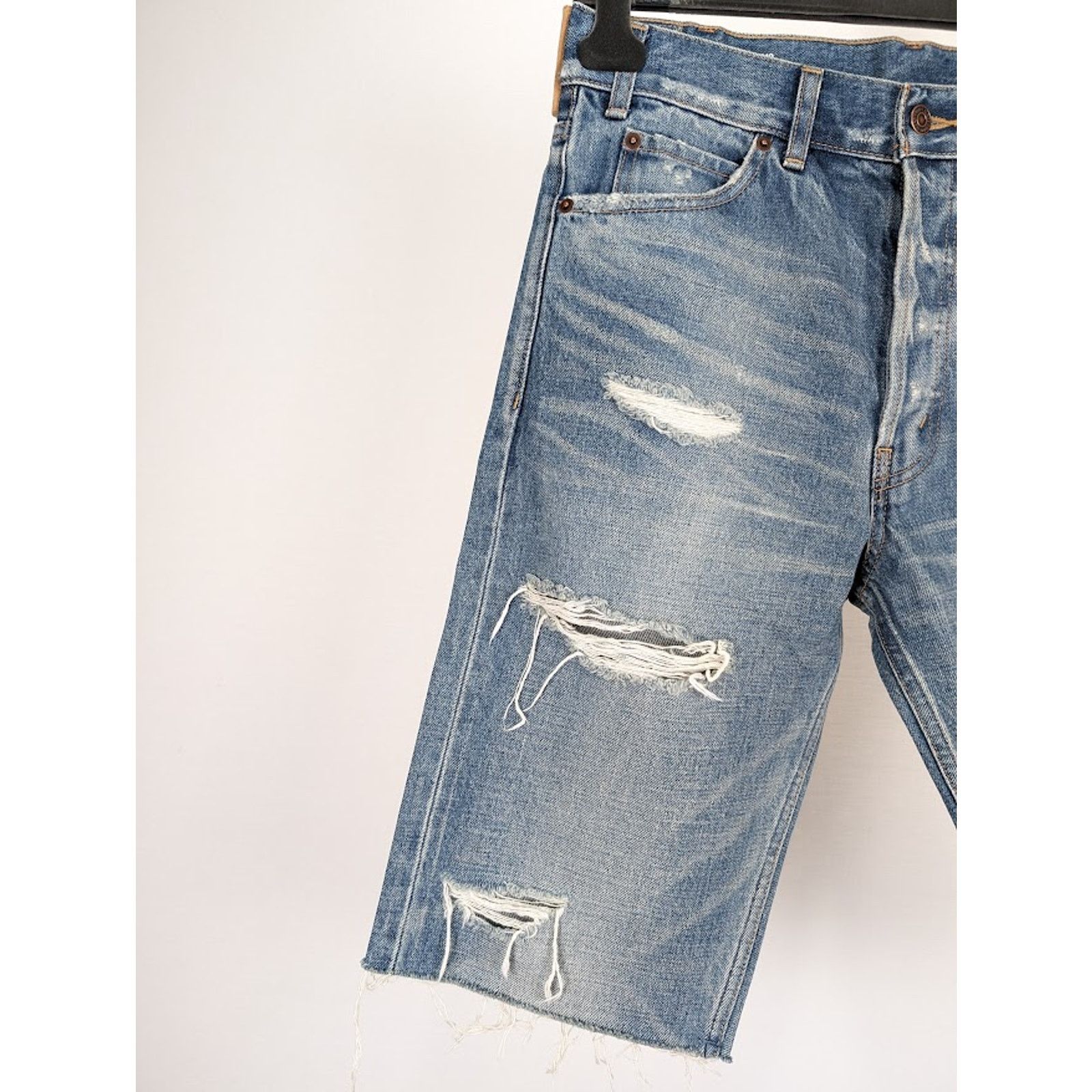 Celine o1rshd1 Denim Short Kurt Destroy in Rigid Indigo Size US 31 - 5 Thumbnail